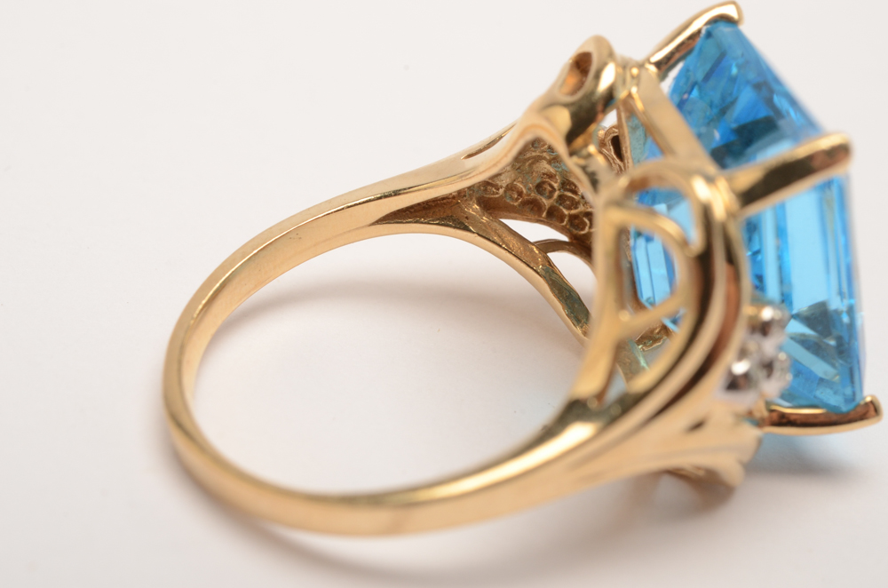 Clyde Duneier 10K Yellow Gold 12.50 CT Blue Topaz and Diamond Ring