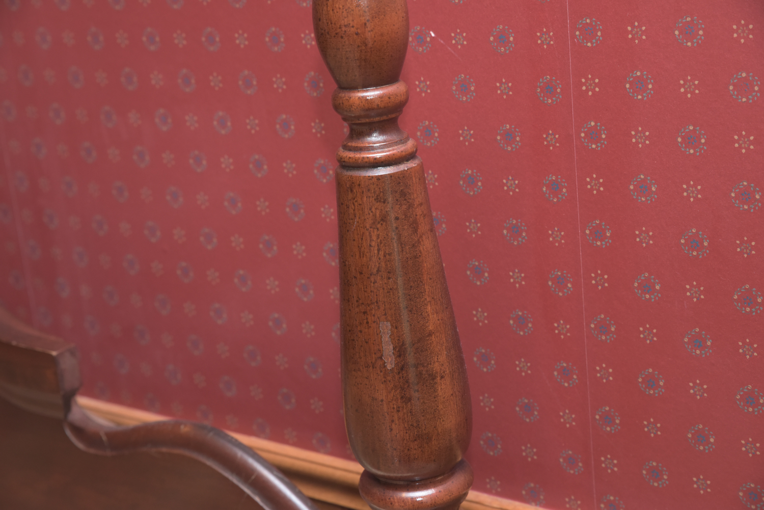 Vintage Chippendale Style Molded and Turned Wooden Queen Size Headboard