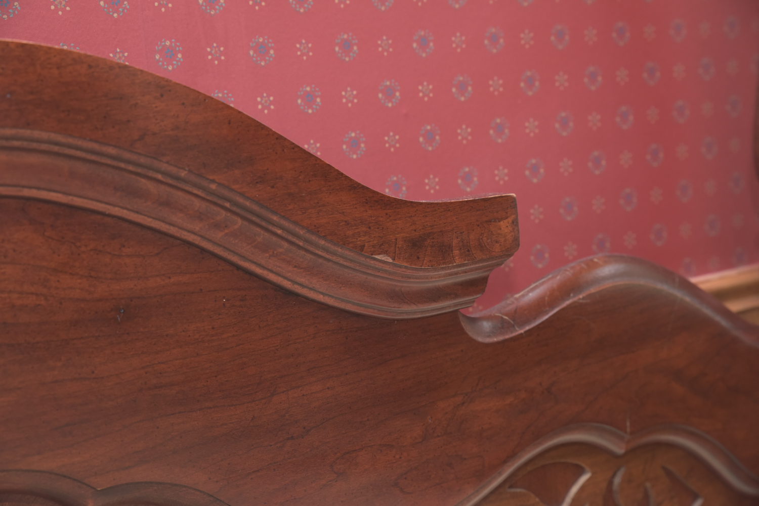 Vintage Chippendale Style Molded and Turned Wooden Queen Size Headboard