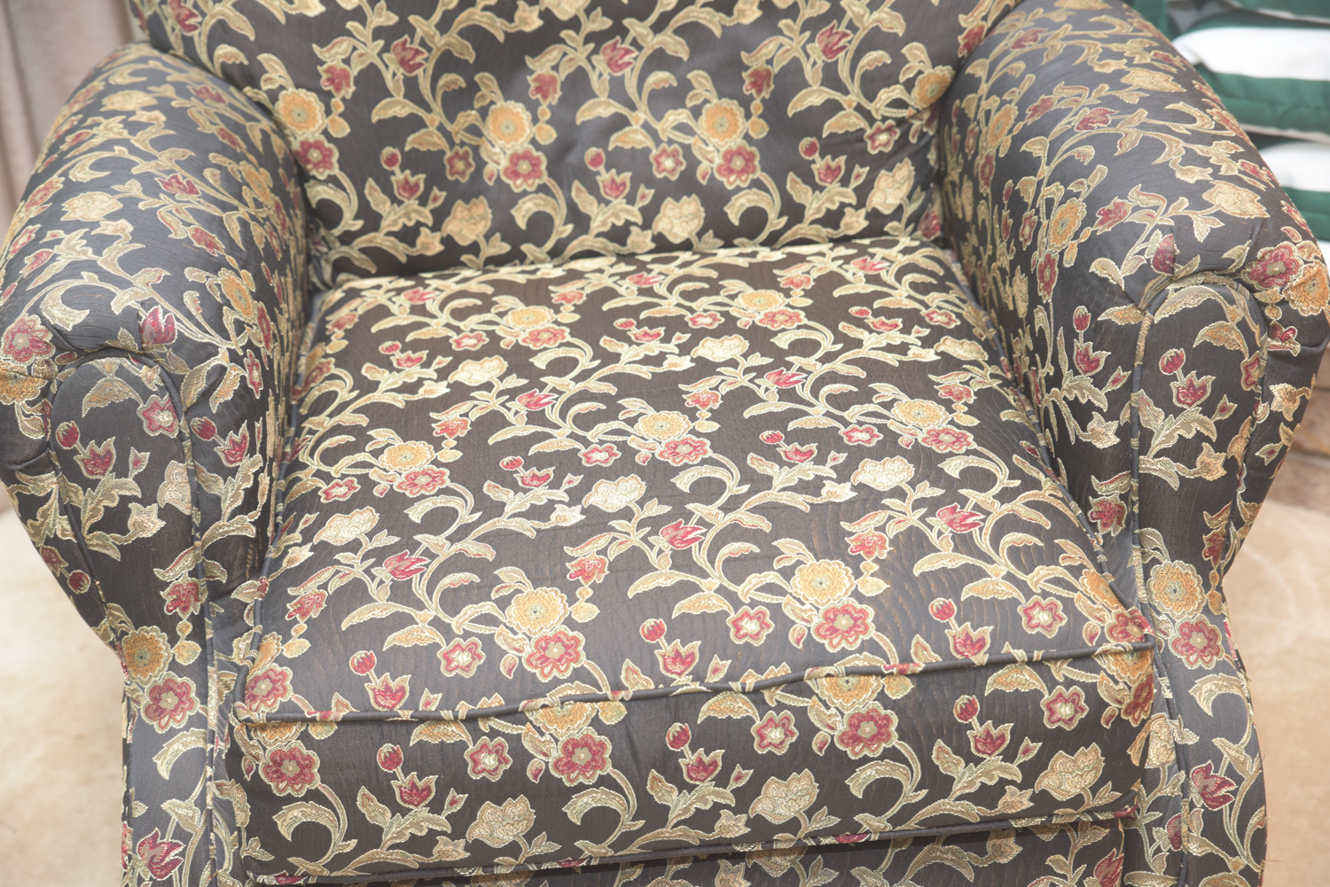 Fairfield Floral Patterned Recliner
