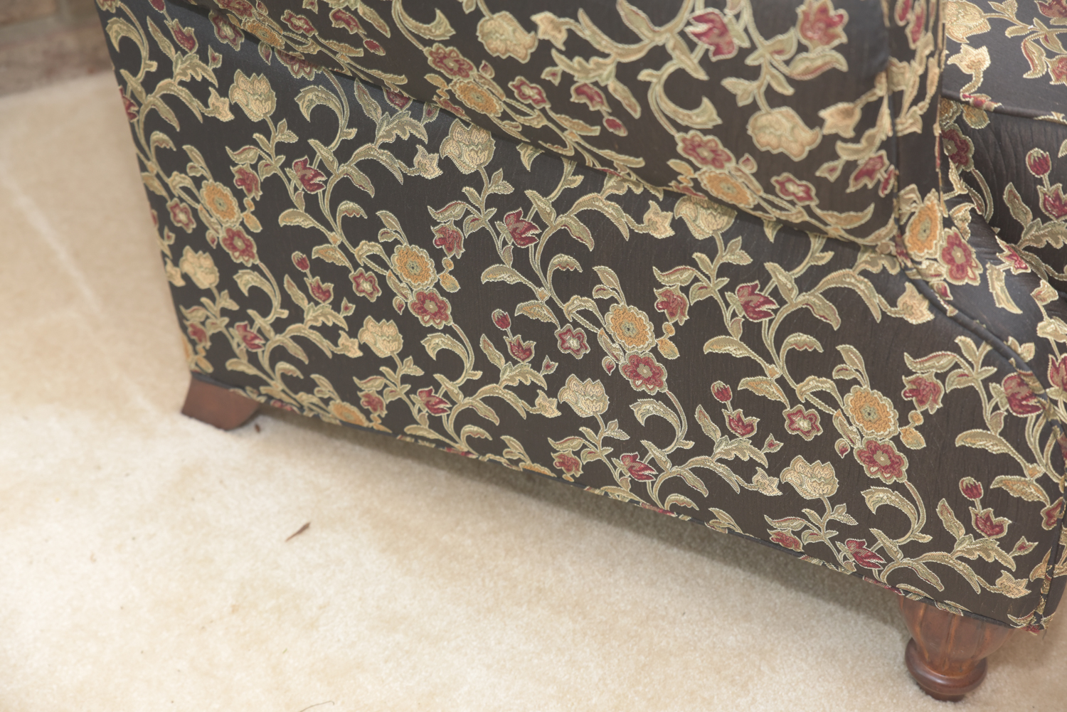 Fairfield Floral Patterned Recliner