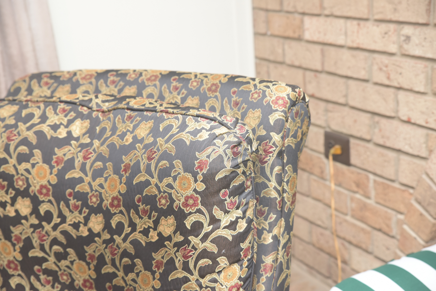 Fairfield Floral Patterned Recliner
