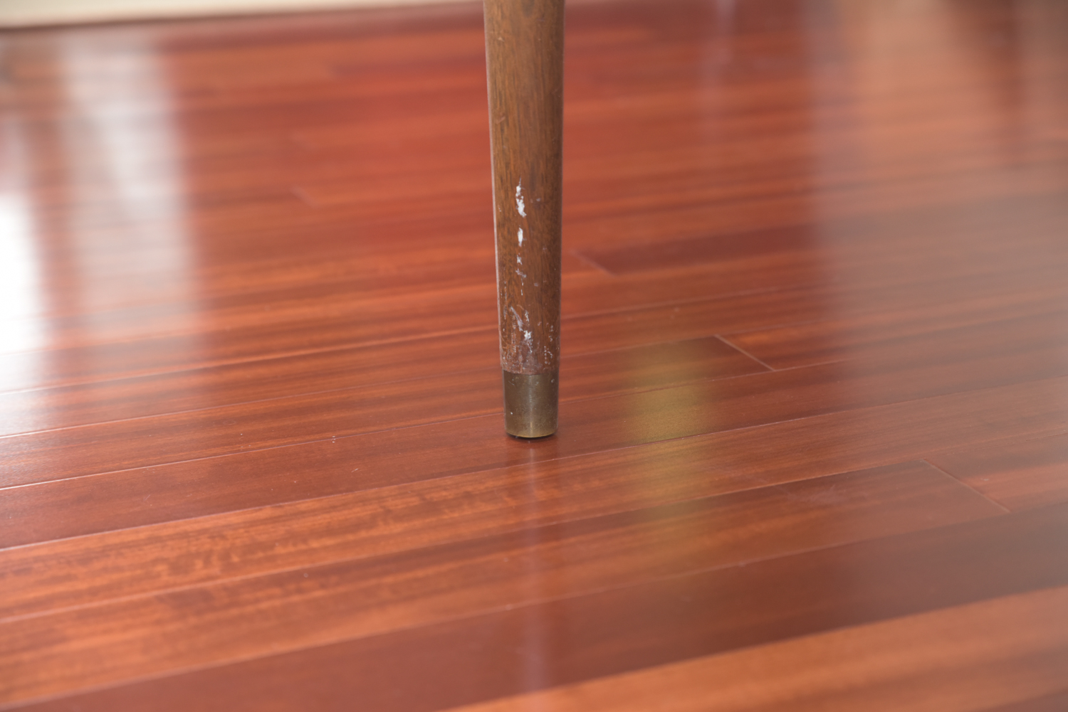 Mid Century Modern Oval Dining Table