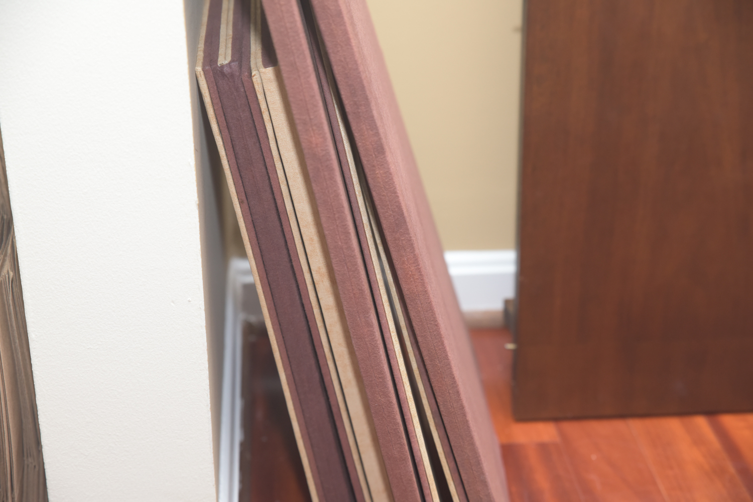 Mid Century Modern Oval Dining Table