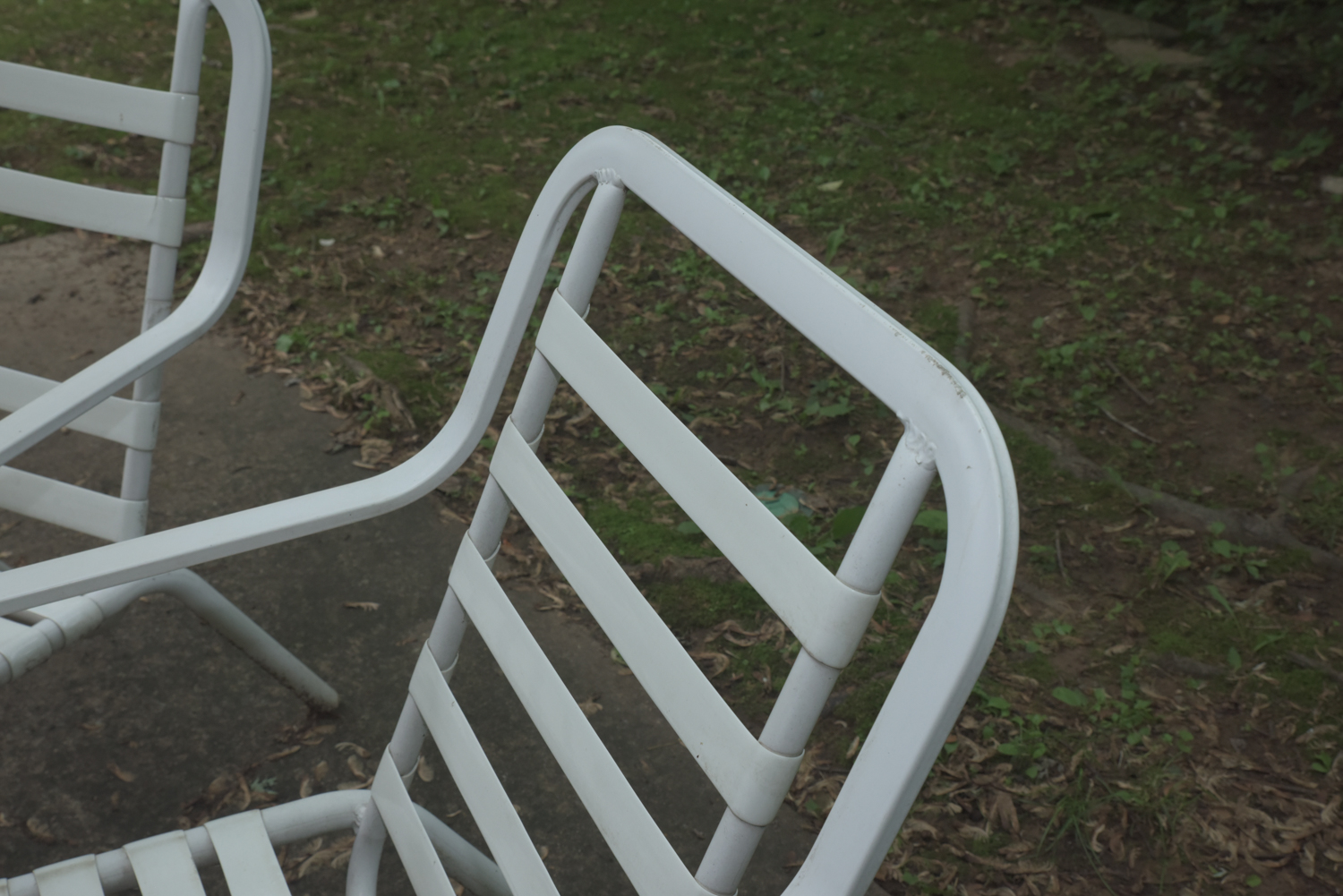 Five-Piece White Metal Patio Set with Seat Cushions