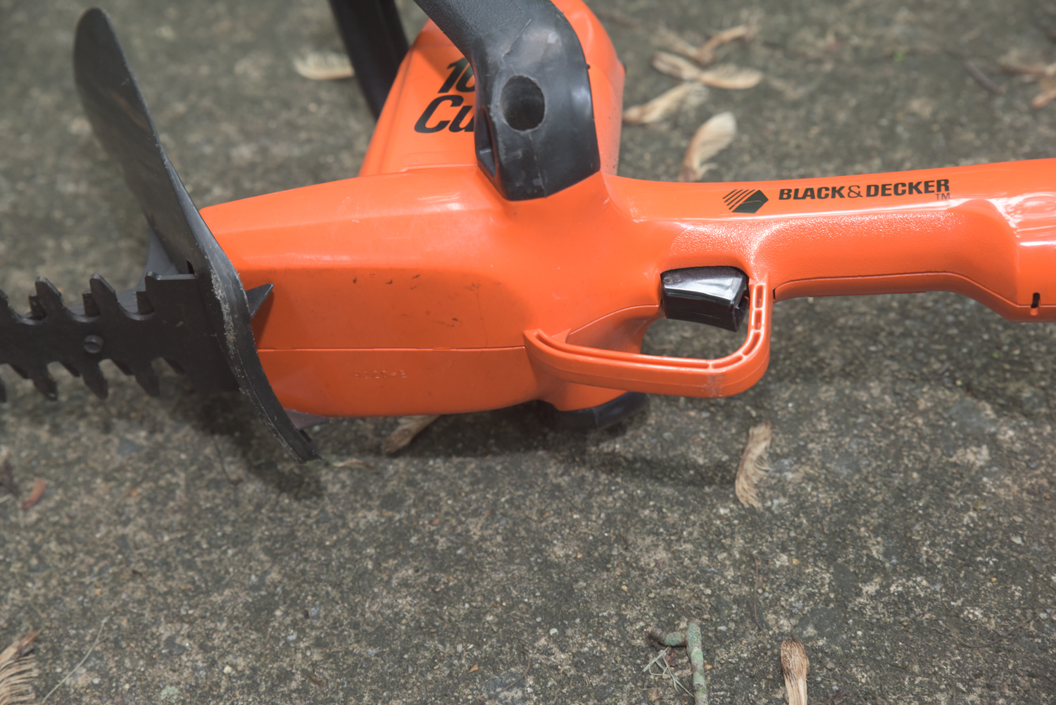 Black & Decker Hedge Trimmers, Homelite Cordless Shear, and Other Garden Tools