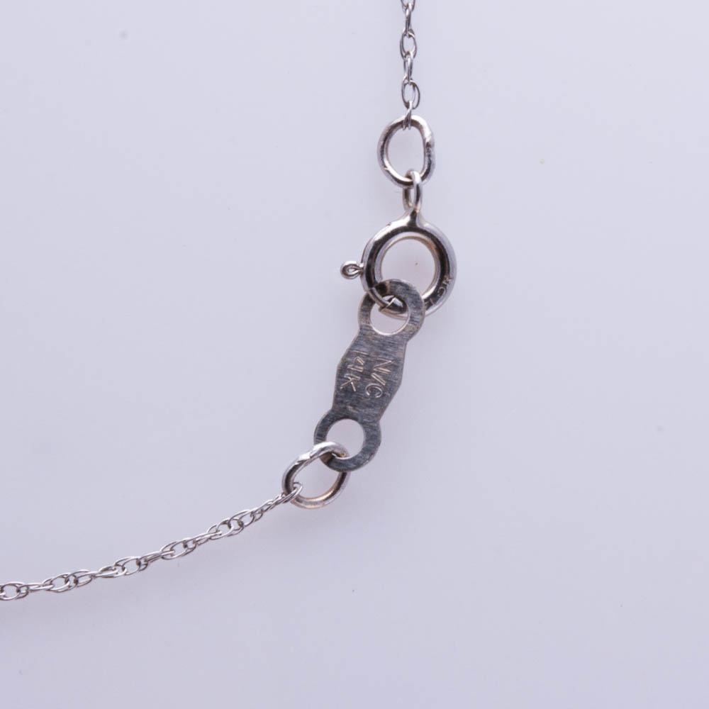 14K White Gold Diamond Pendant Necklace