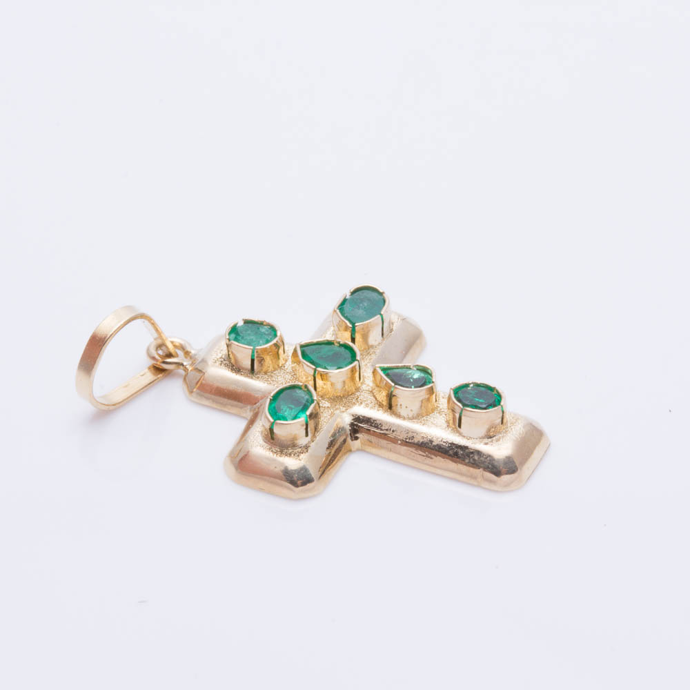 18K Yellow Gold Emerald Cross Pendant
