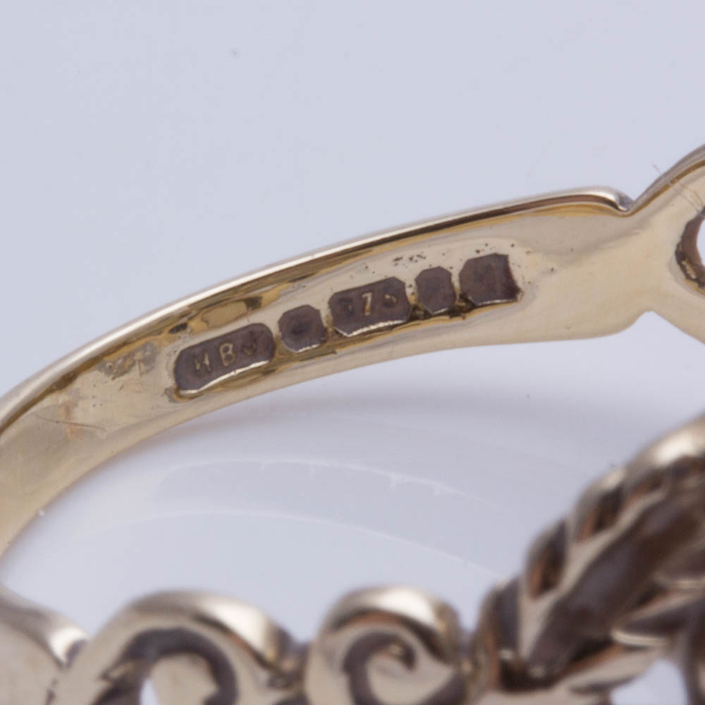 9K Yellow Gold Opal and Sapphire Ring