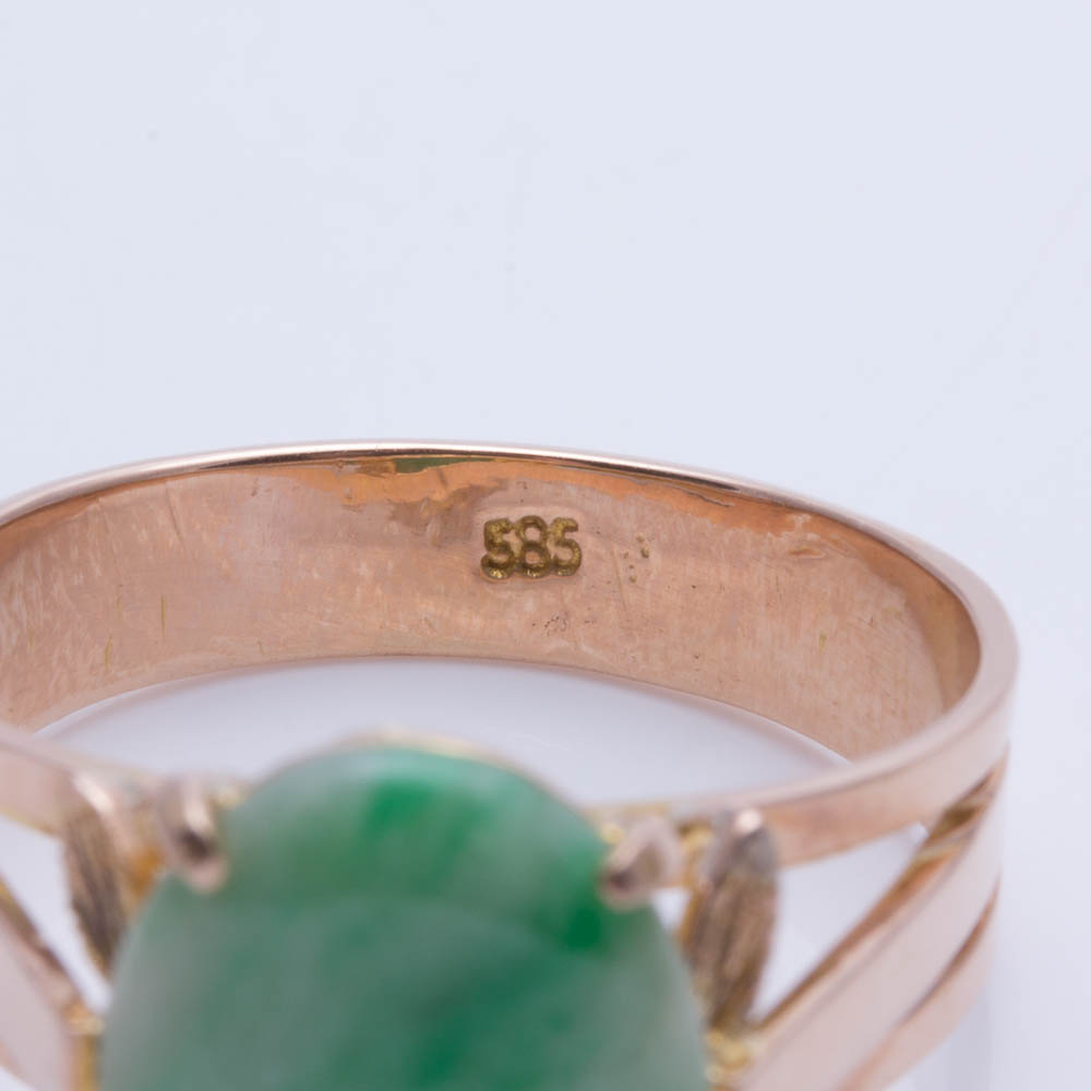 14K Yellow Gold Jadeite Ring