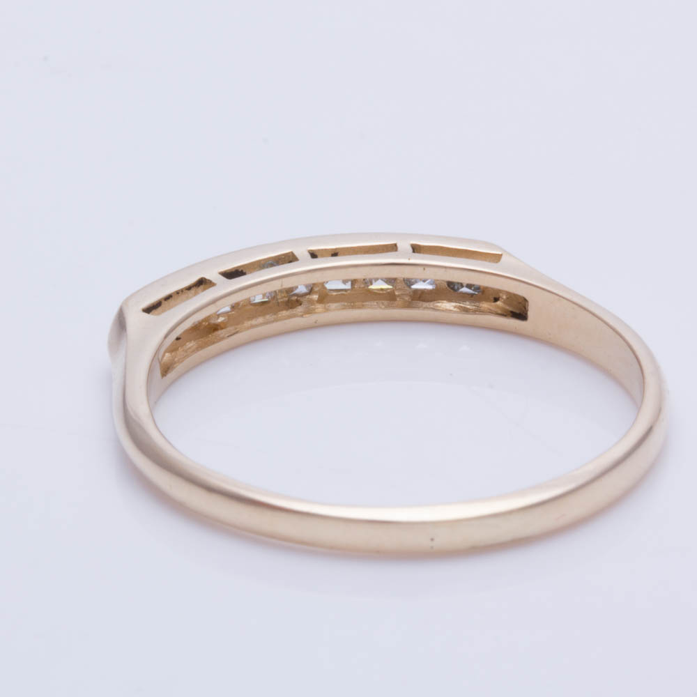 14K Yellow Gold Diamond Ring