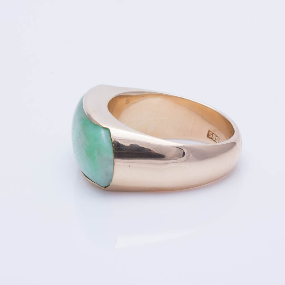 14K Yellow Gold Jadeite Ring