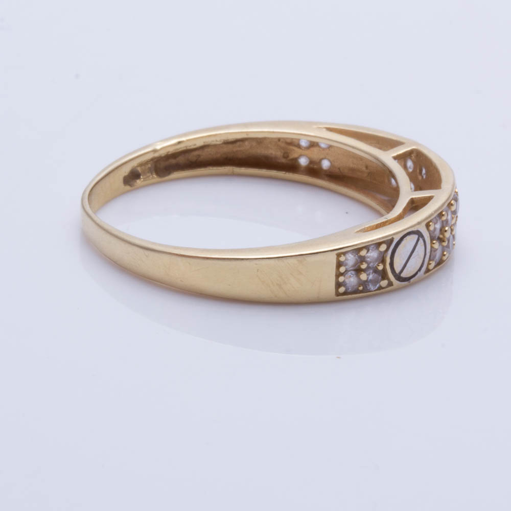18K Yellow Gold Cubic Zirconia Ring