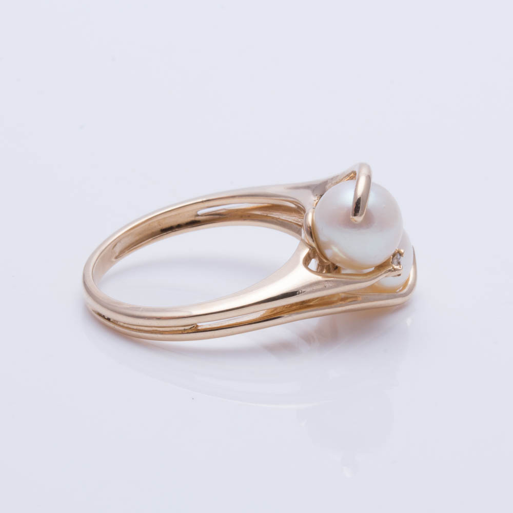 14K Yellow Gold Pearl and Diamond Ring
