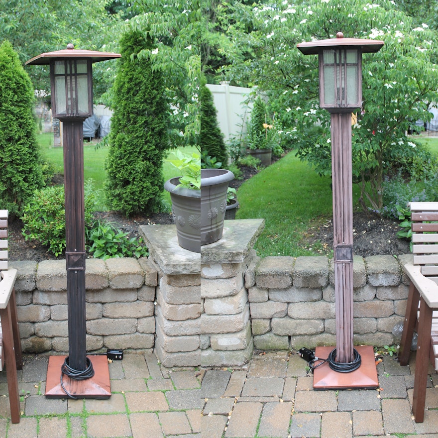 Arts and Crafts-Style Outdoor Lamp Posts