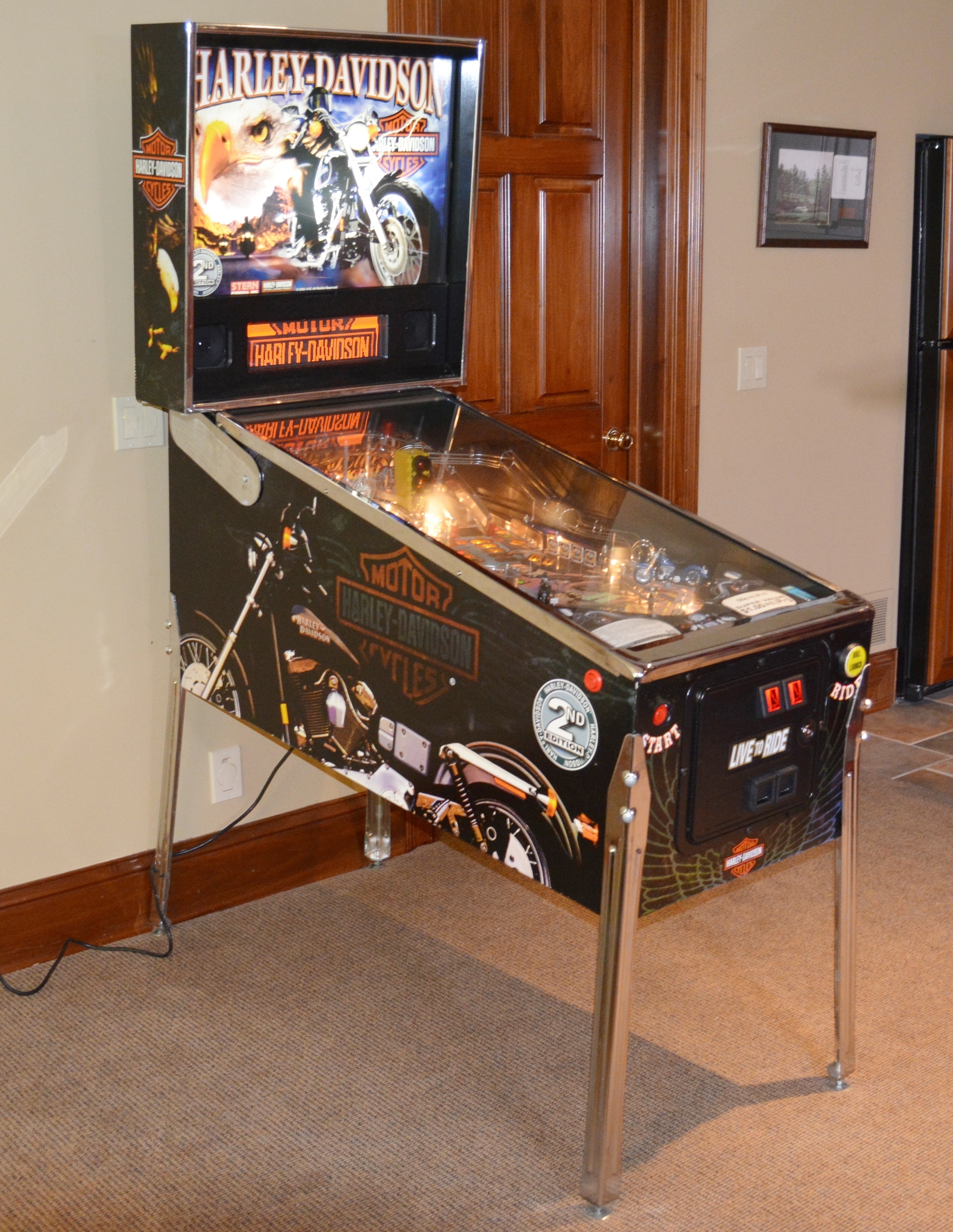 Harley-Davidson "Live to Ride" Pinball Machine