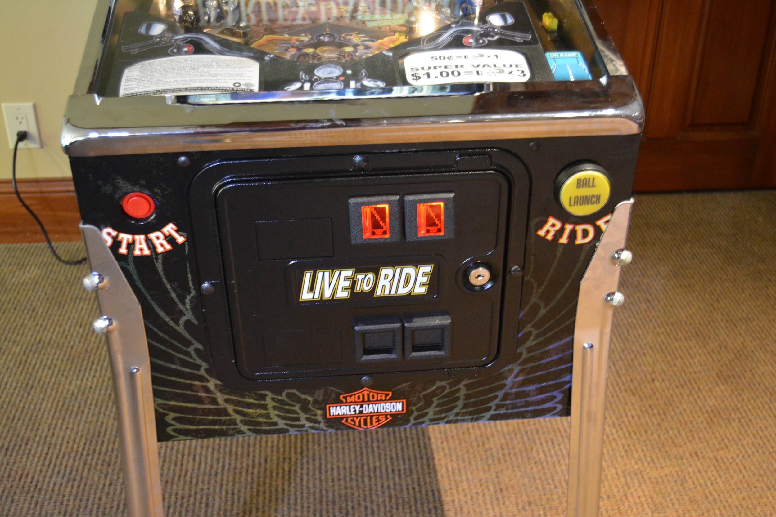 Harley-Davidson "Live to Ride" Pinball Machine