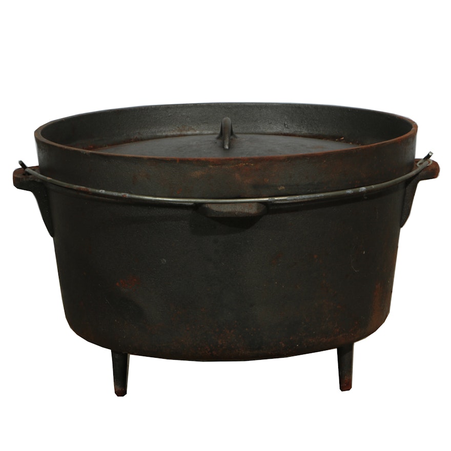 Cast Iron Camping Dutch Oven