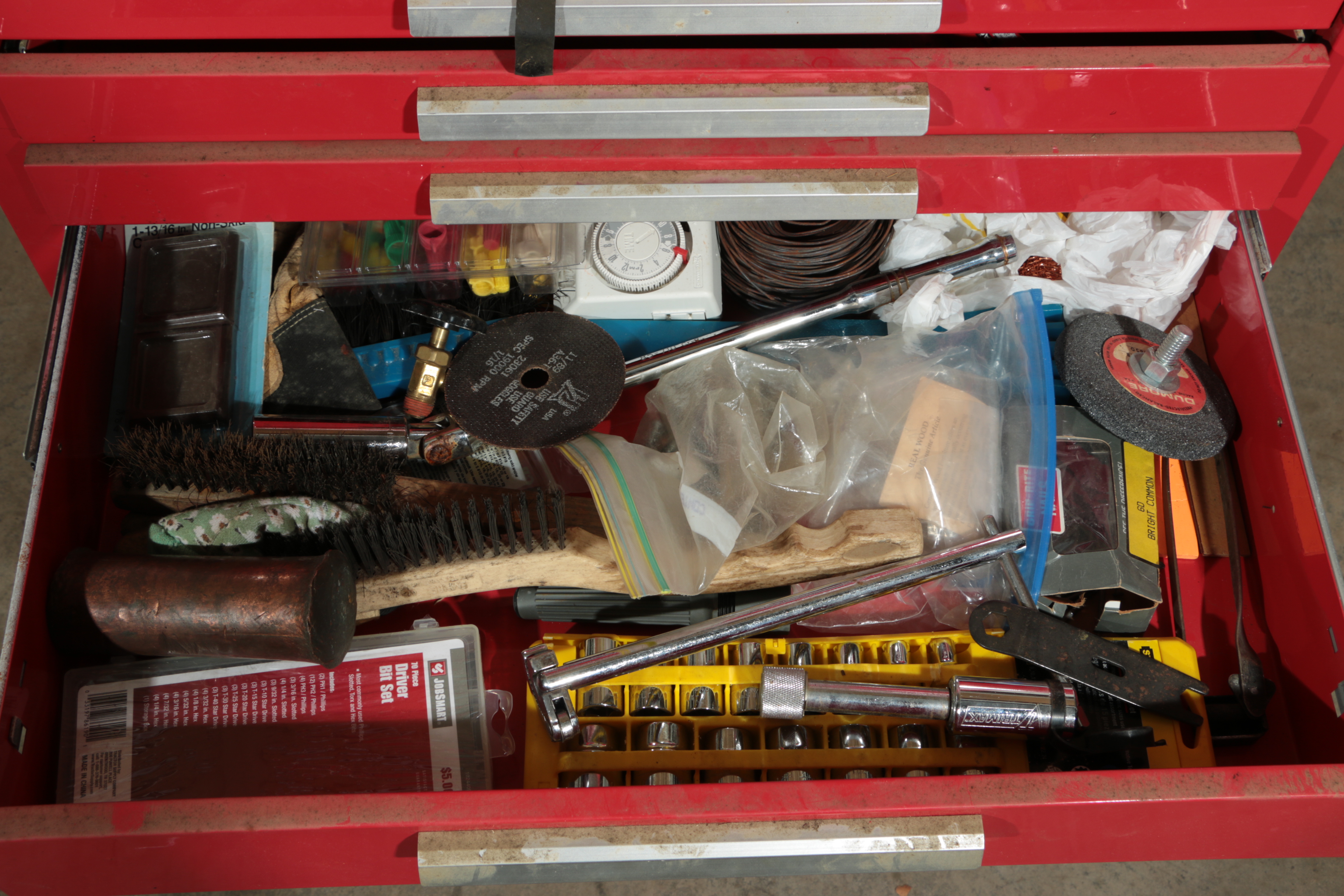 Craftsman Mobile Tool Chest with Tools