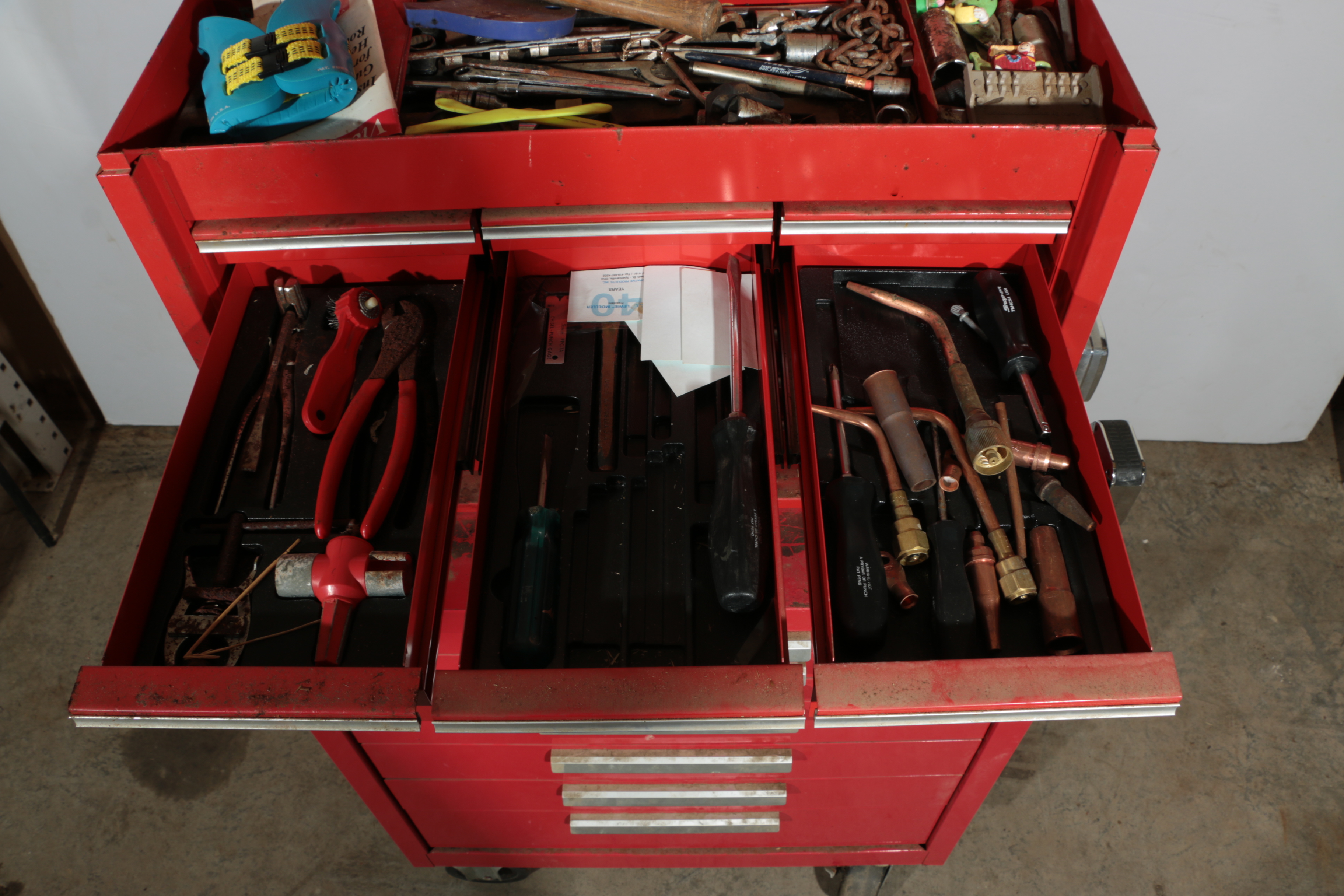 Craftsman Mobile Tool Chest with Tools