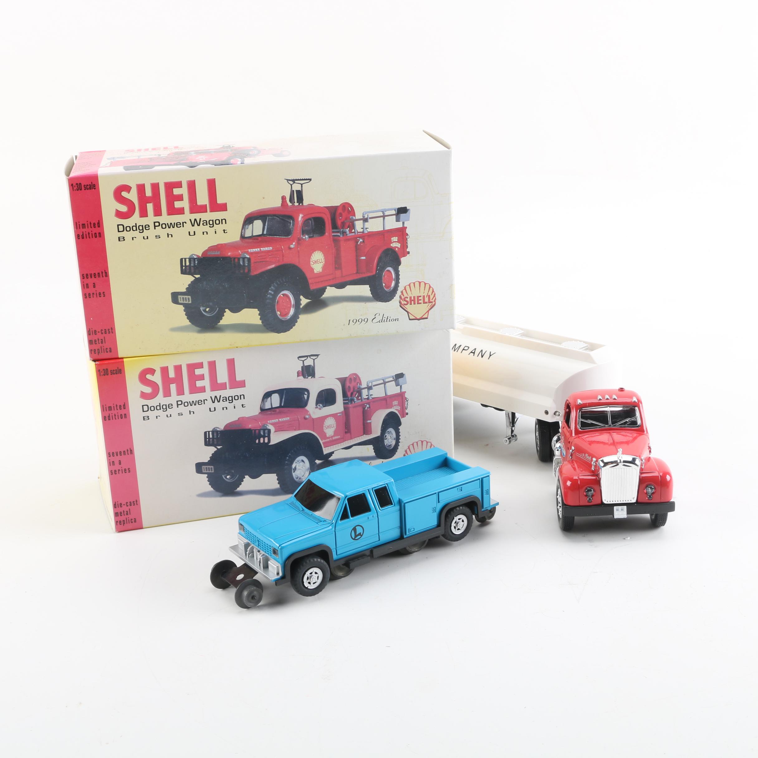 Lionel On-Track Pick-Up Truck and Collectible Die-Cast Trucks
