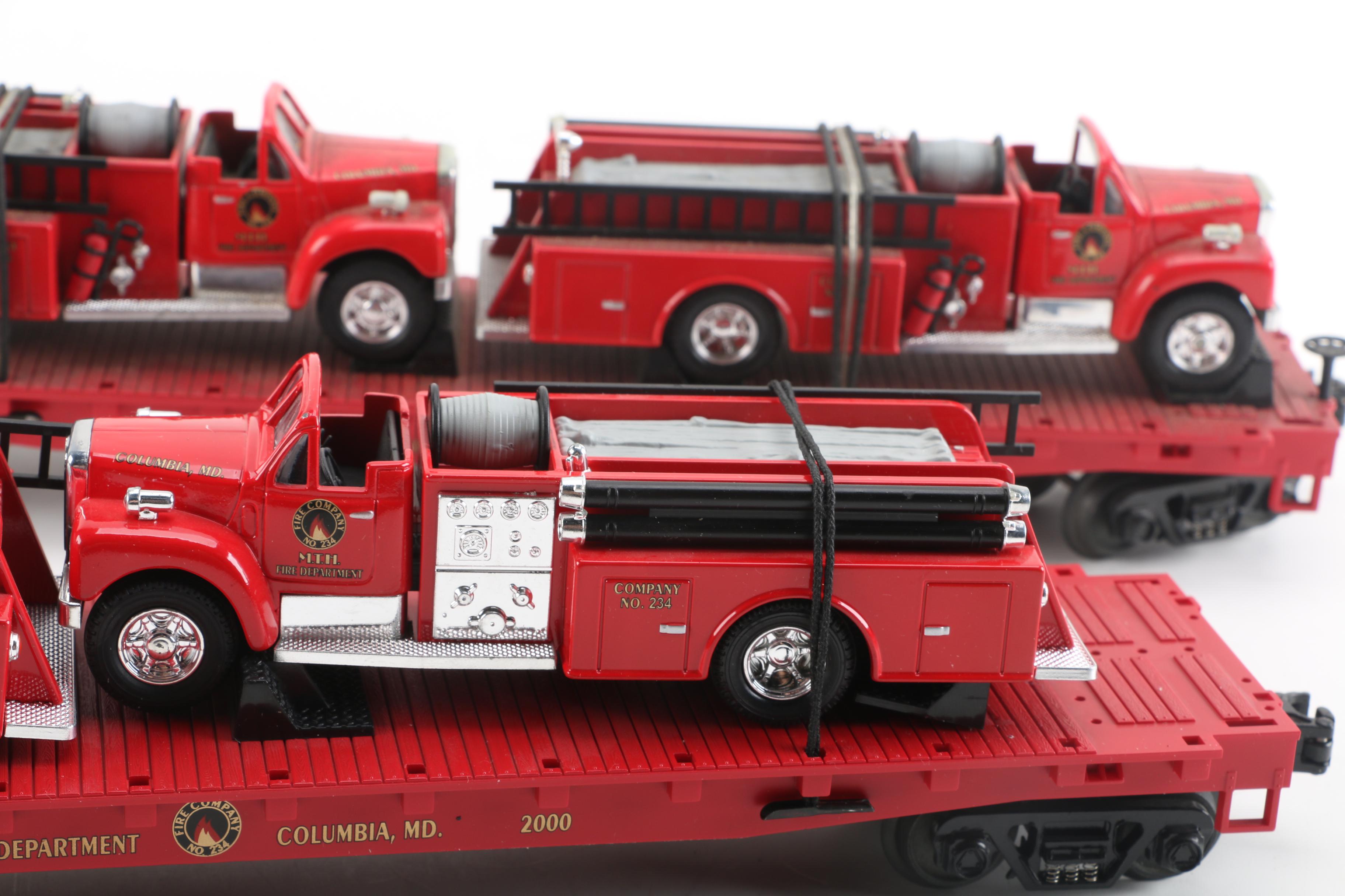 MTH Transport Flatcars with Die-Cast Fire Trucks