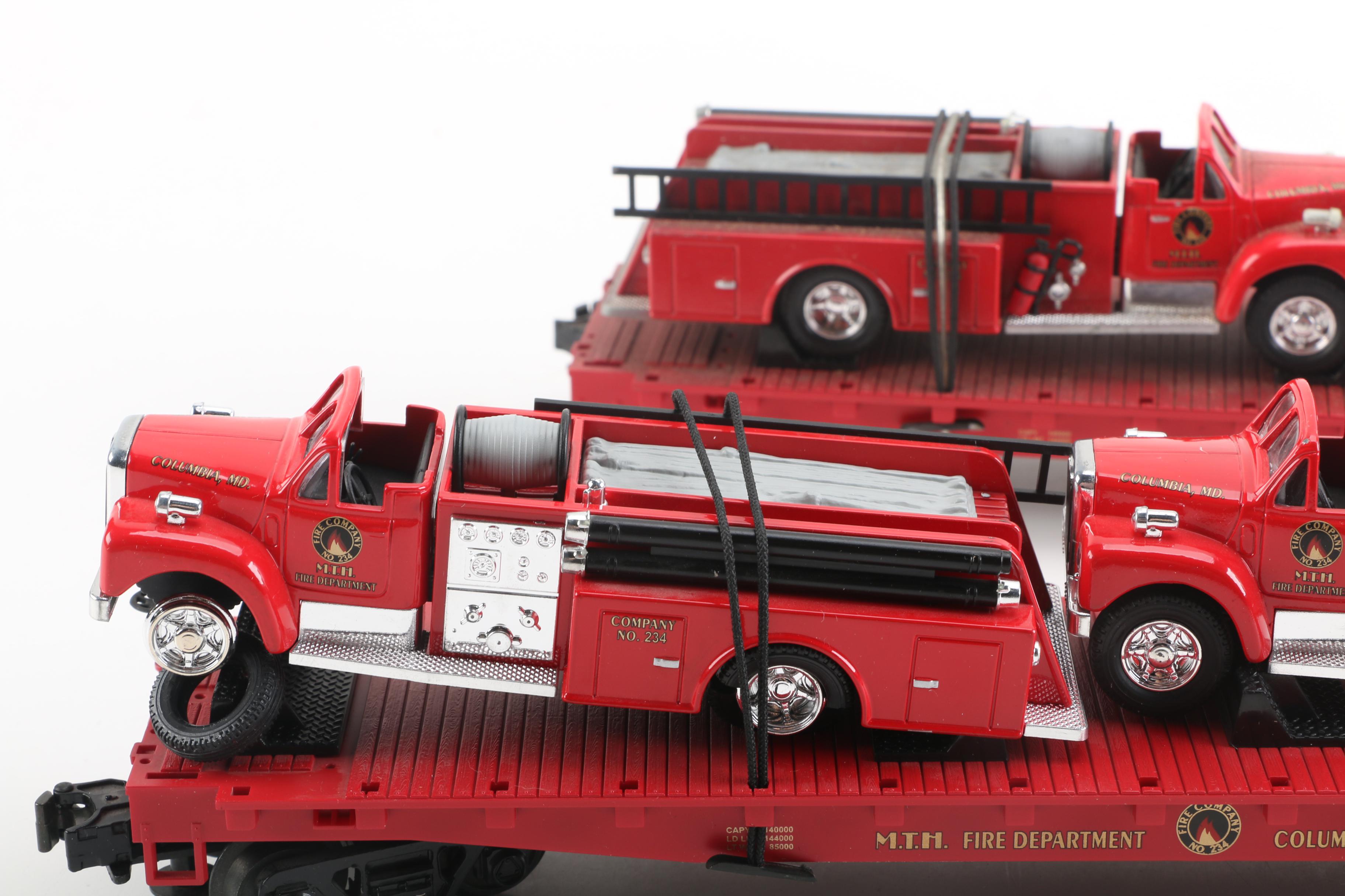 MTH Transport Flatcars with Die-Cast Fire Trucks