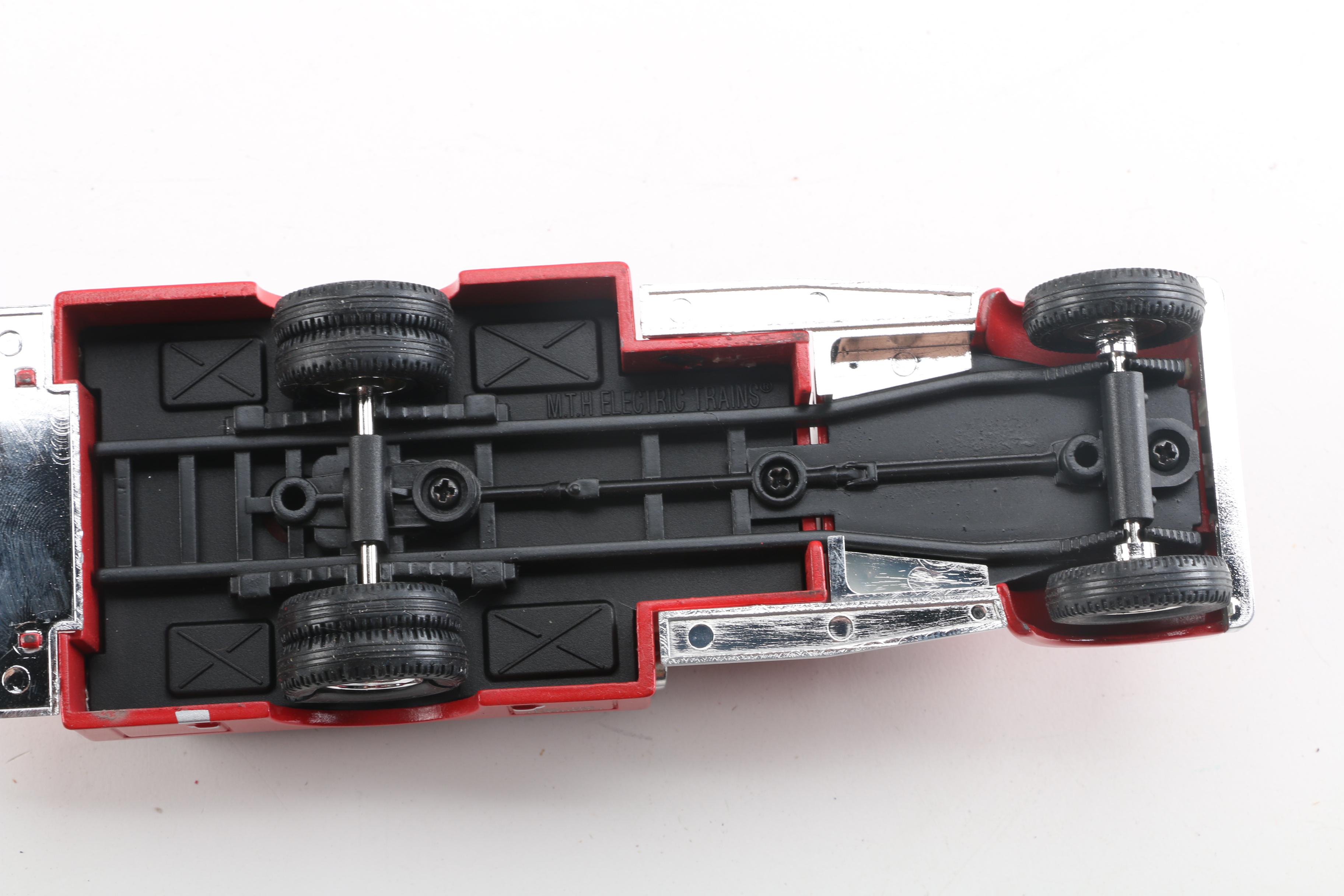 MTH Transport Flatcars with Die-Cast Fire Trucks