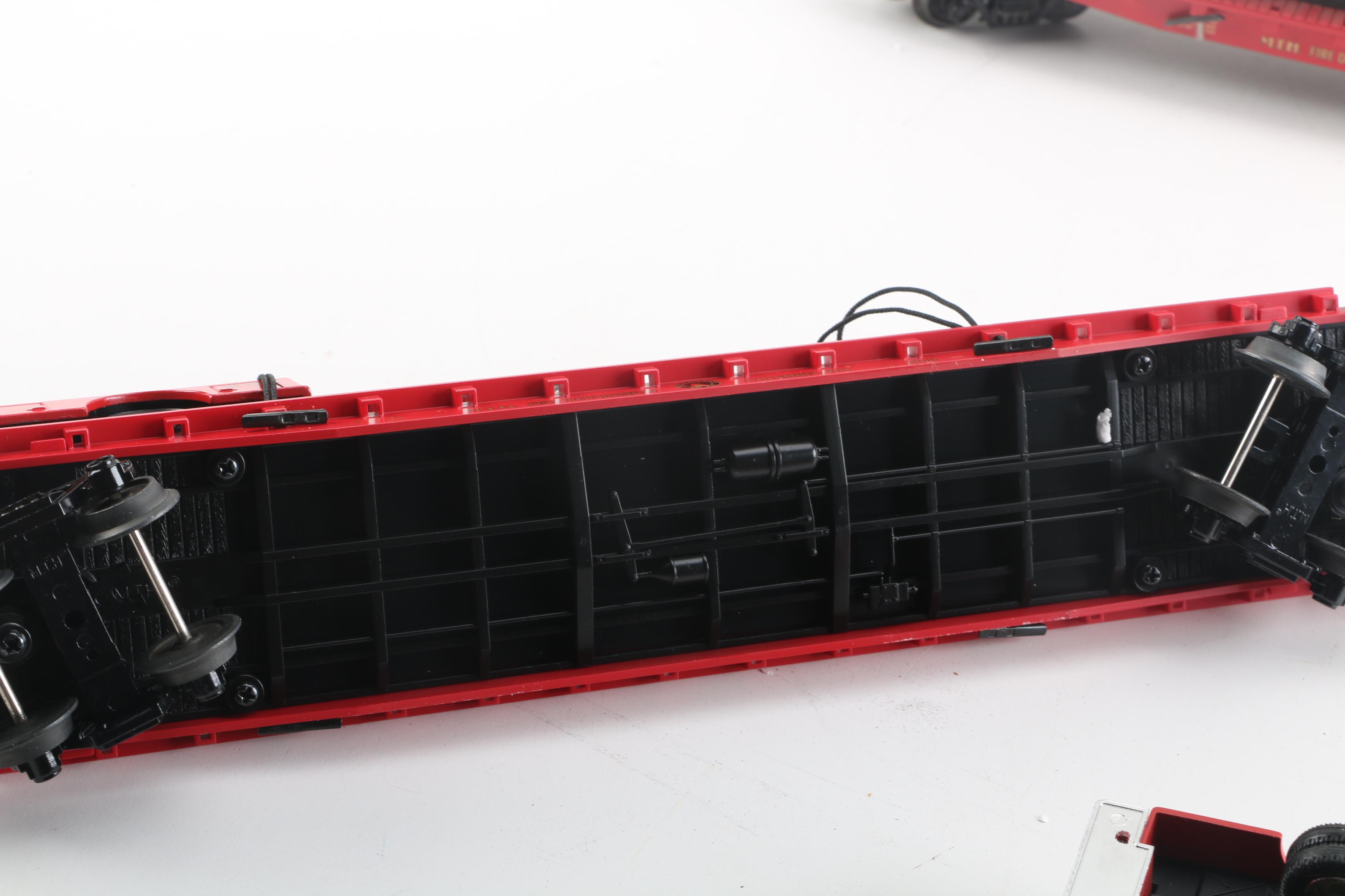 MTH Transport Flatcars with Die-Cast Fire Trucks