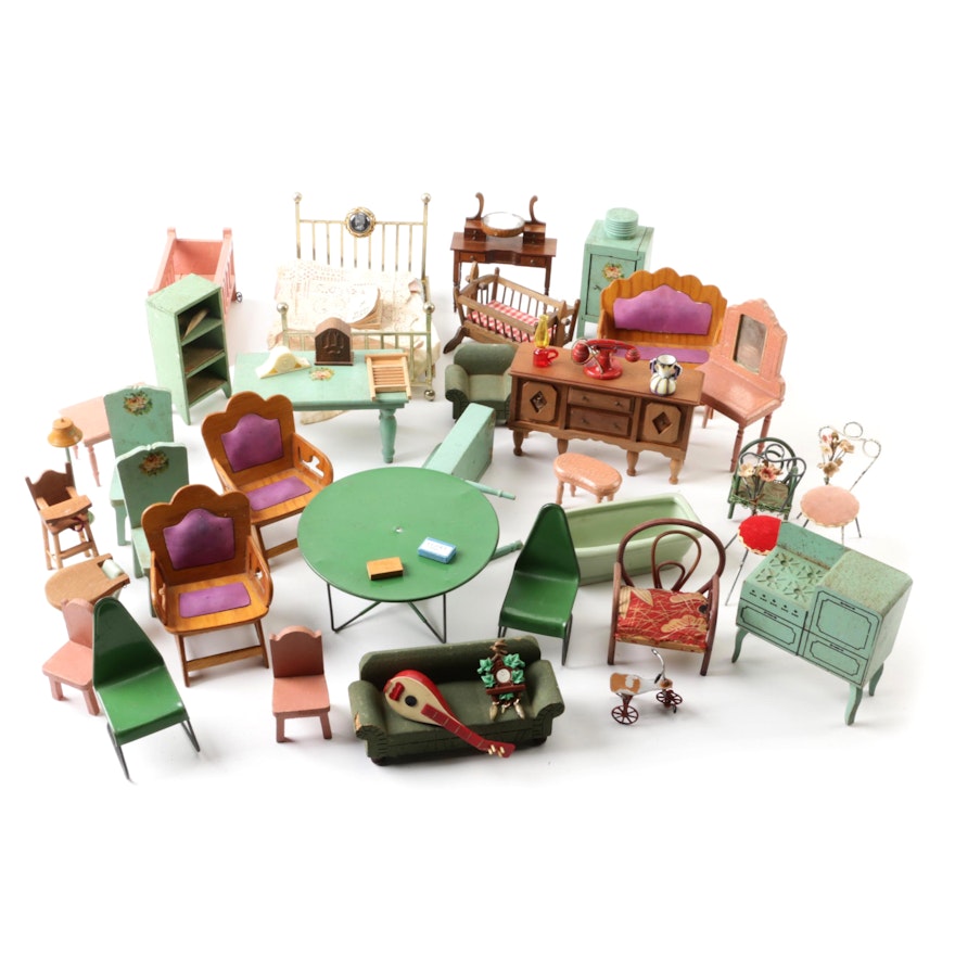 Vintage Dollhouse Furniture Featuring Shackman