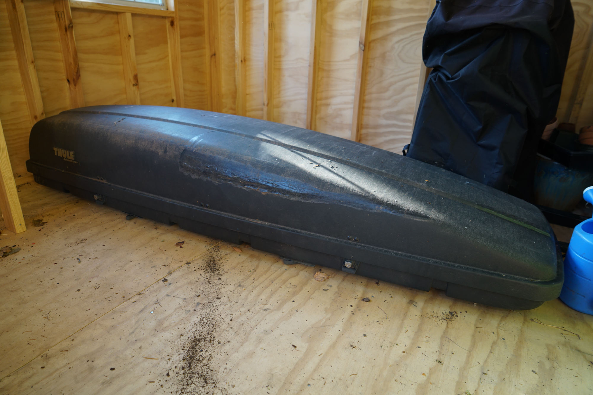 Thule Adventurer Rooftop Cargo Holder with Bike Rack and Rails