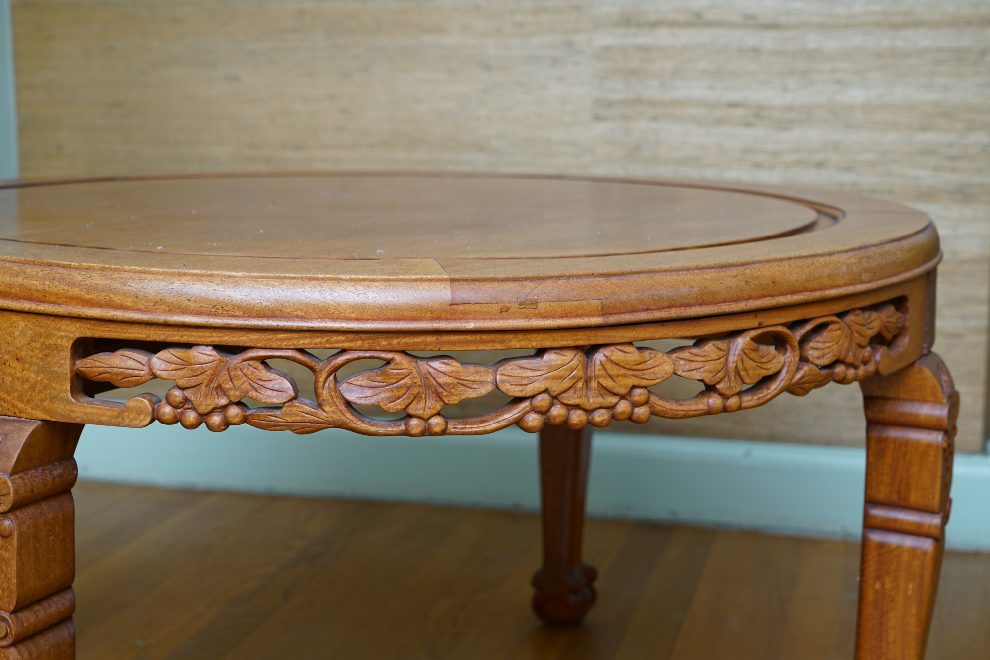 Vintage Chinese Style Carved Wood Coffee Table with Nesting Stools