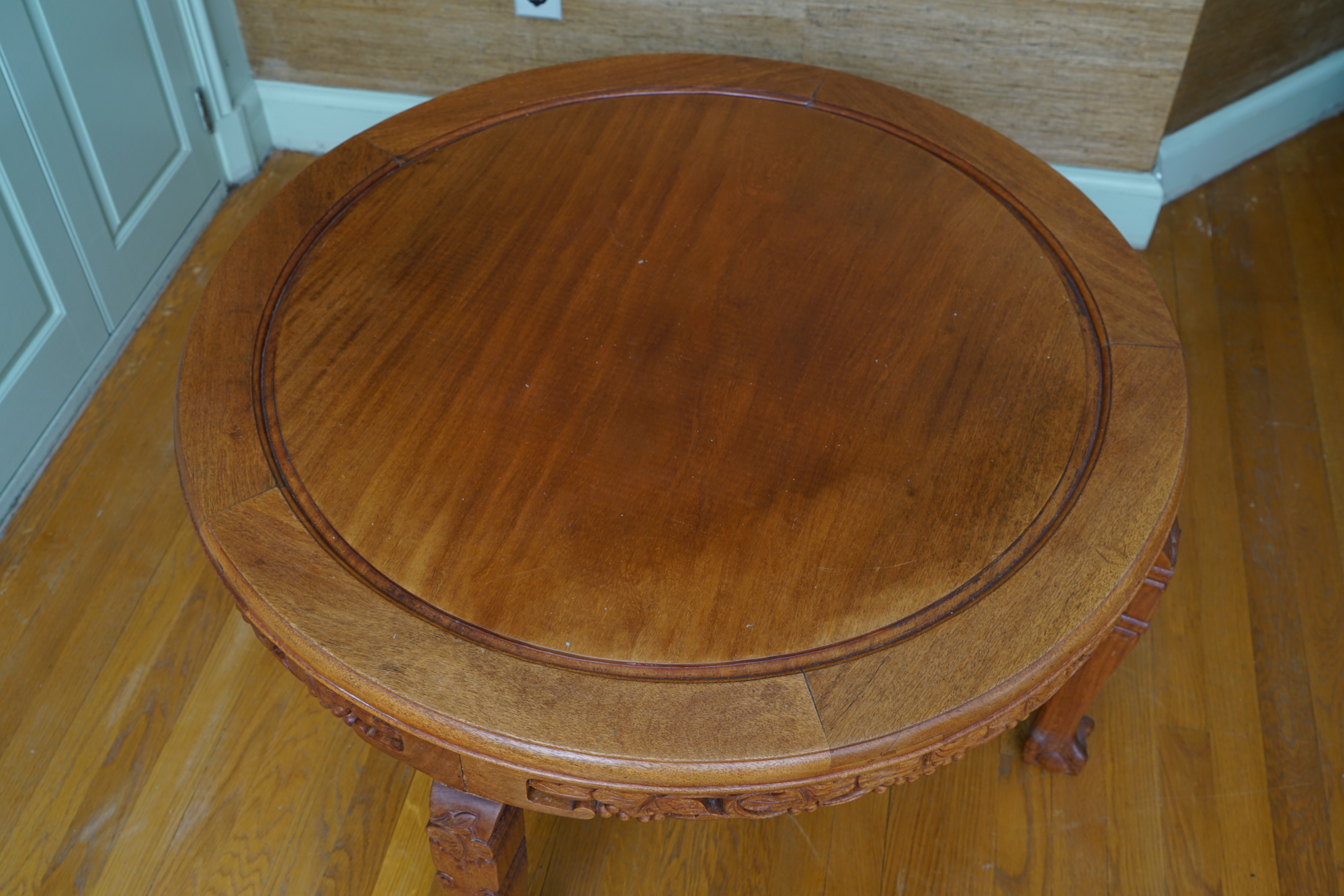 Vintage Chinese Style Carved Wood Coffee Table with Nesting Stools