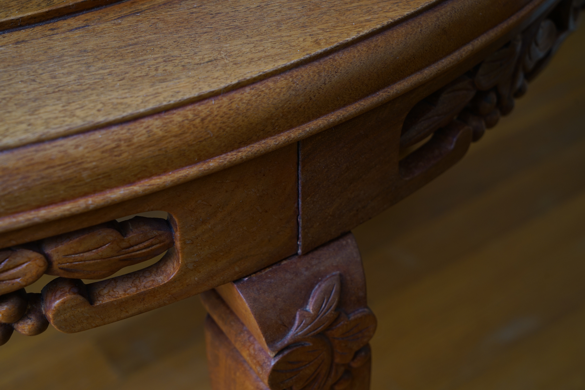 Vintage Chinese Style Carved Wood Coffee Table with Nesting Stools
