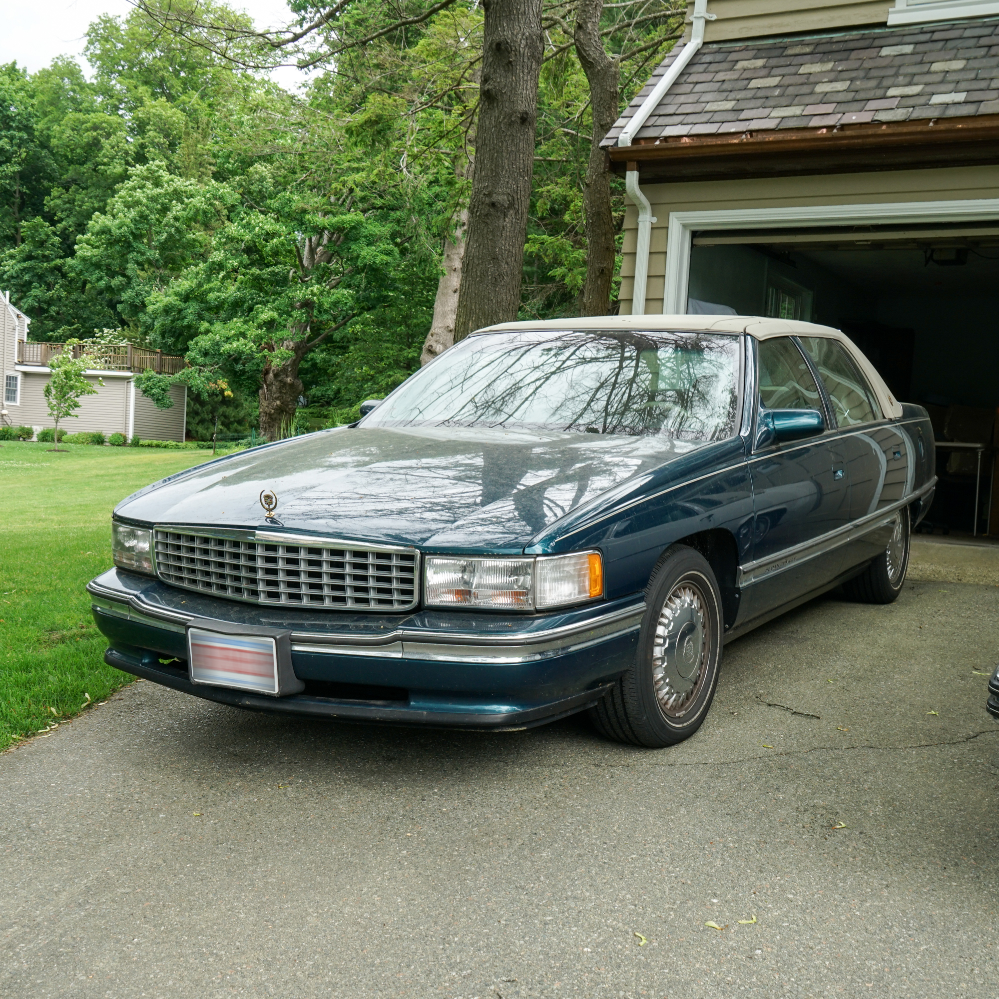 1996 Cadillac Deville Concours Sedan