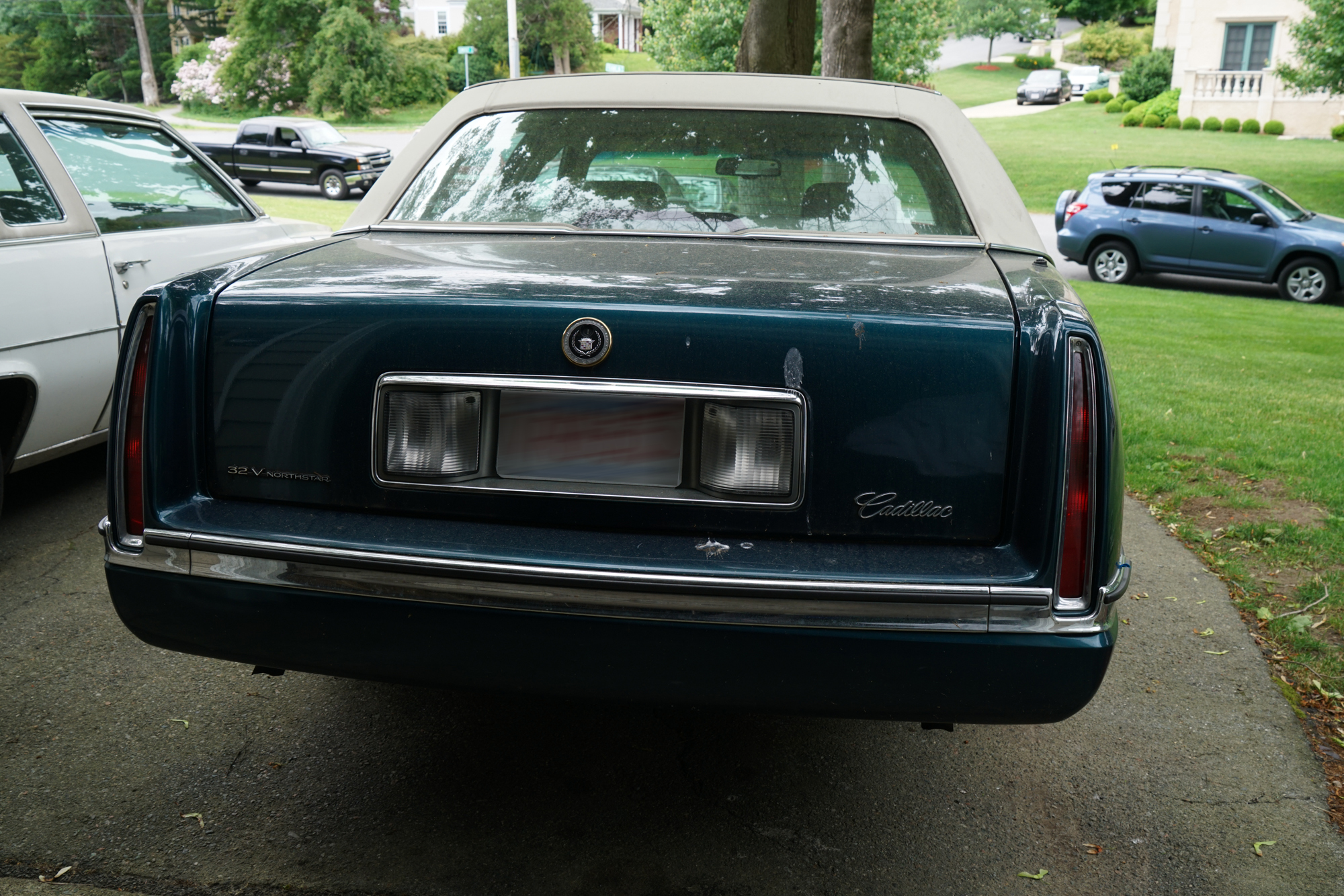 1996 Cadillac Deville Concours Sedan