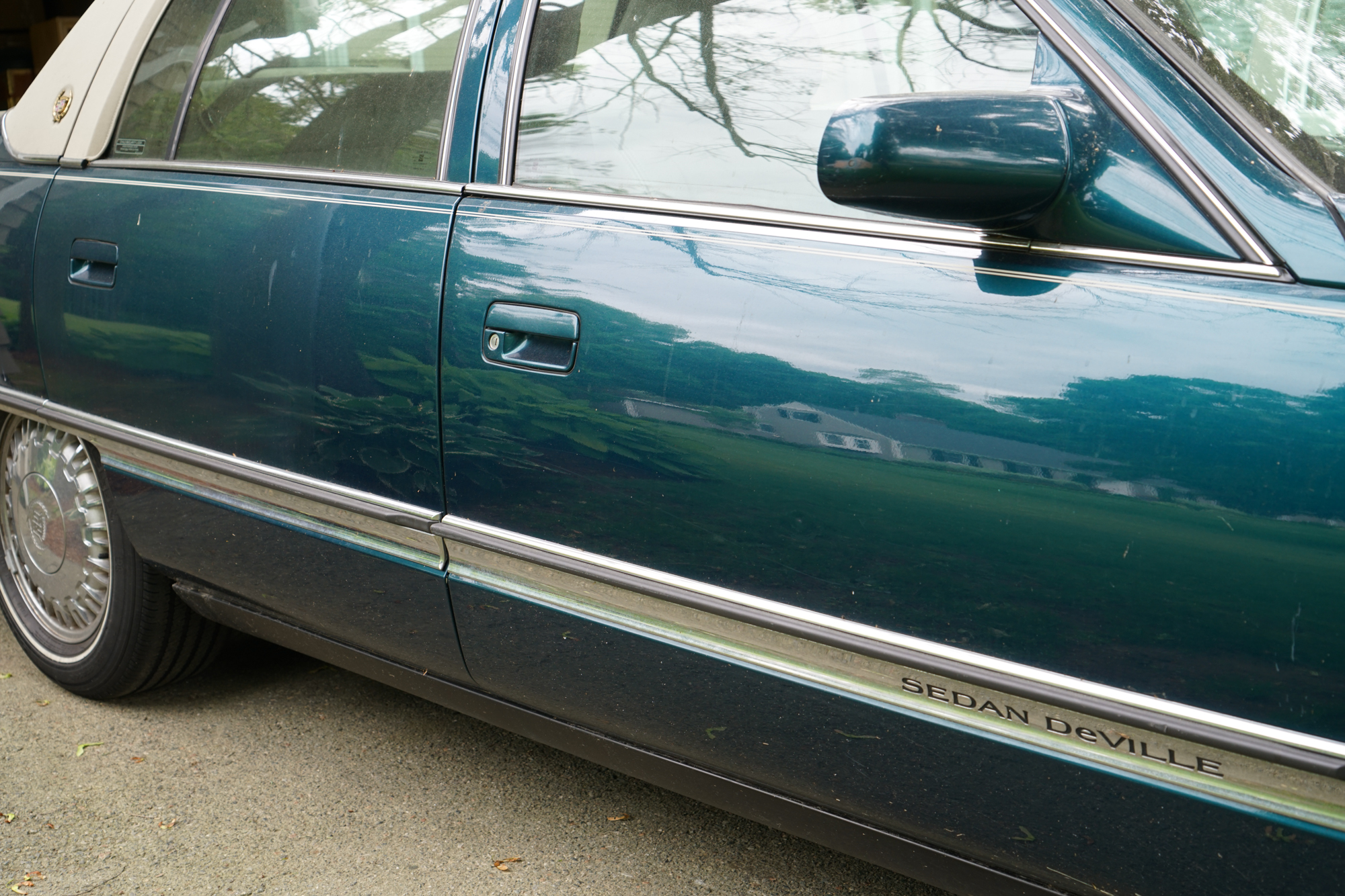 1996 Cadillac Deville Concours Sedan