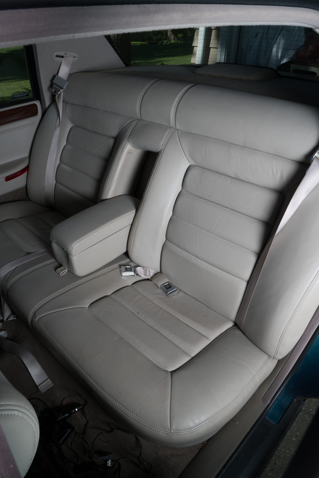 1996 Cadillac Deville Concours Sedan