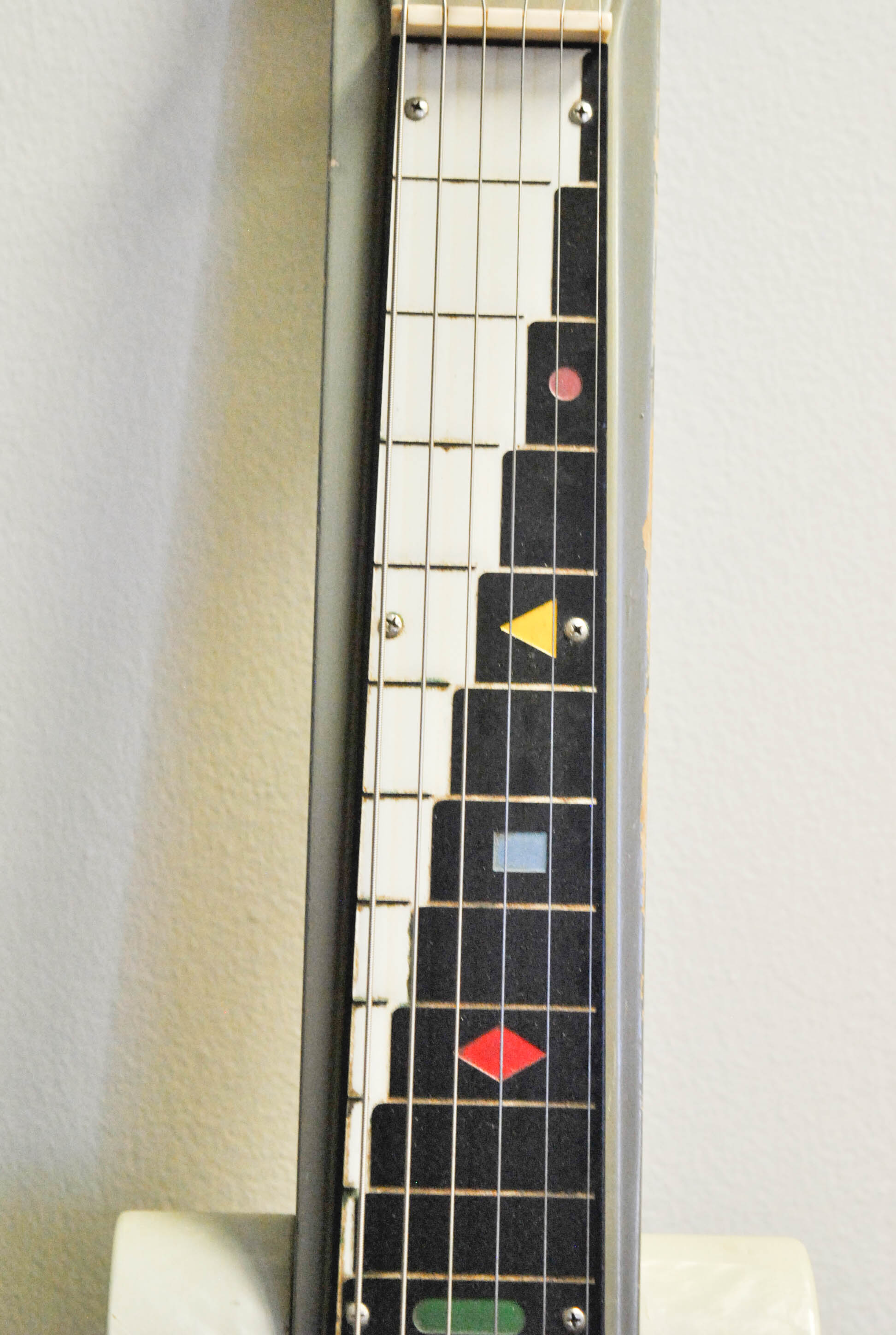 Circa 1950s National Dynamic Lap Steel V 8903