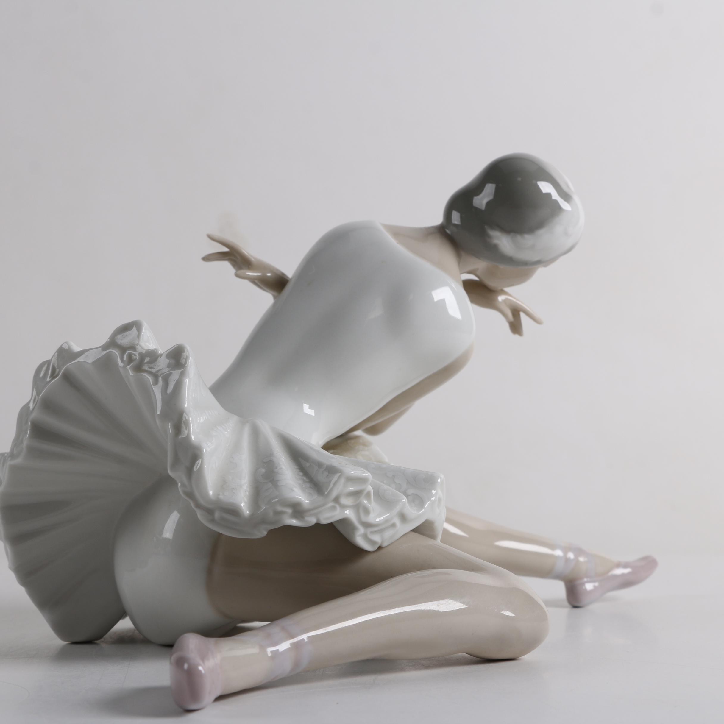 Lladró "The Death of the Swan" Porcelain Figurine