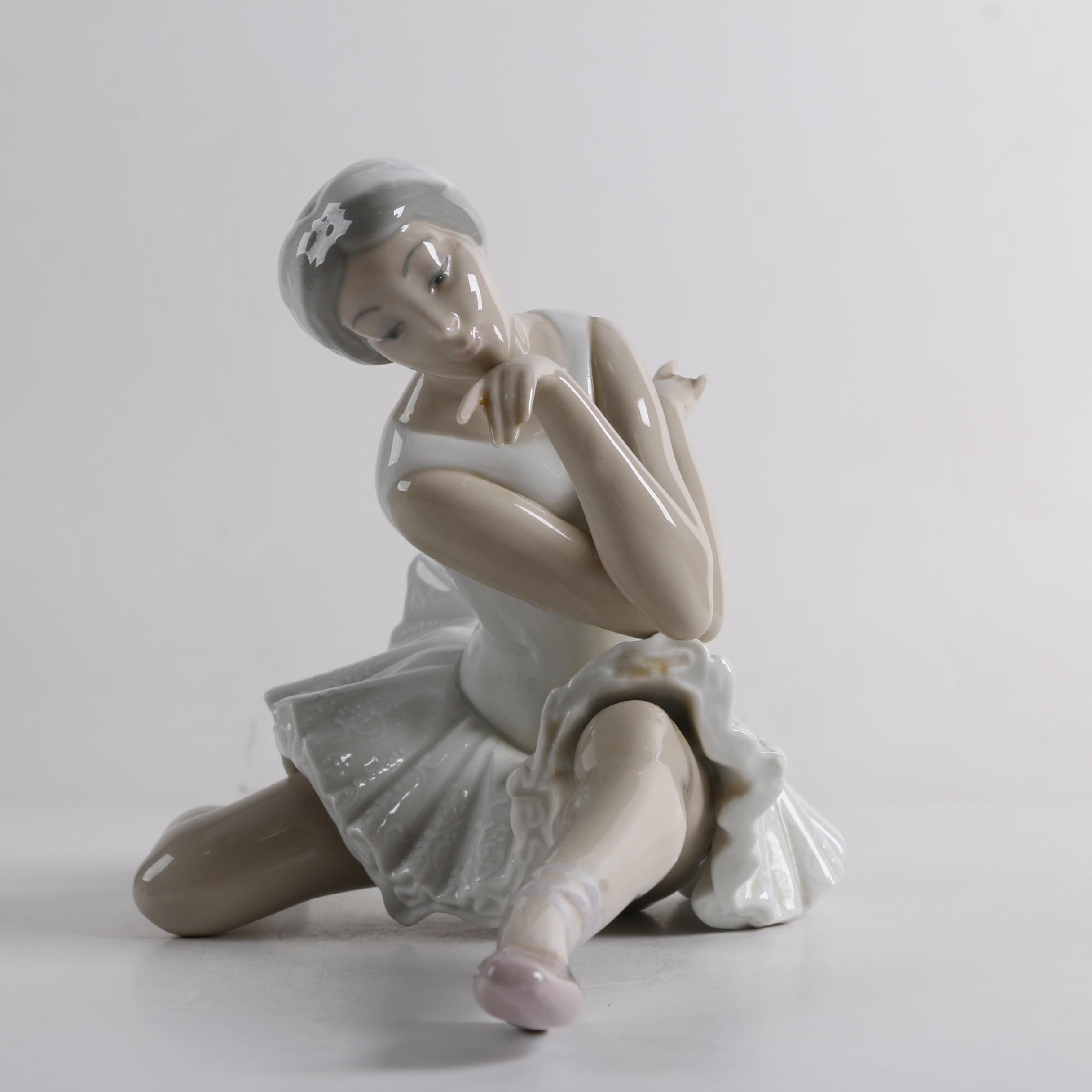 Lladró "The Death of the Swan" Porcelain Figurine