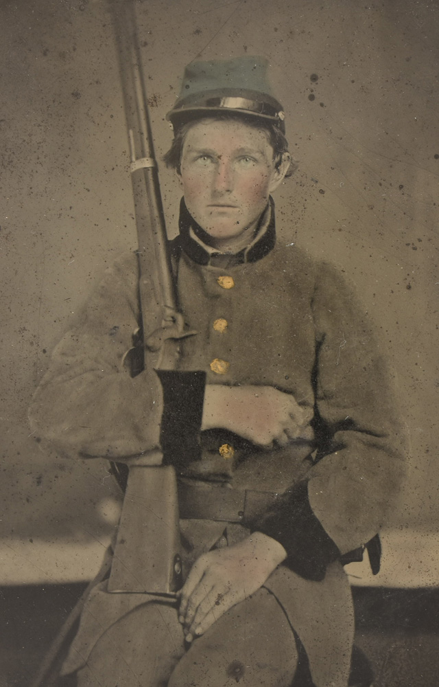 Civil War 1/4 Plate Confederate Soldier Tintype Photograph