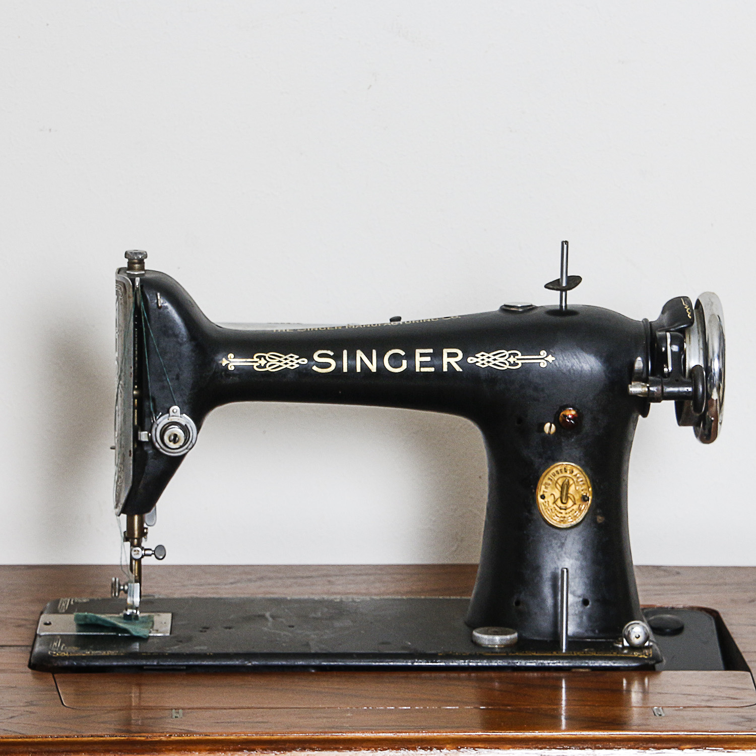 Built-in Singer Sewing Machine