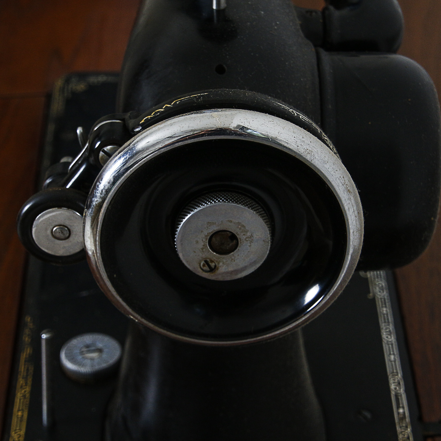 Built-in Singer Sewing Machine