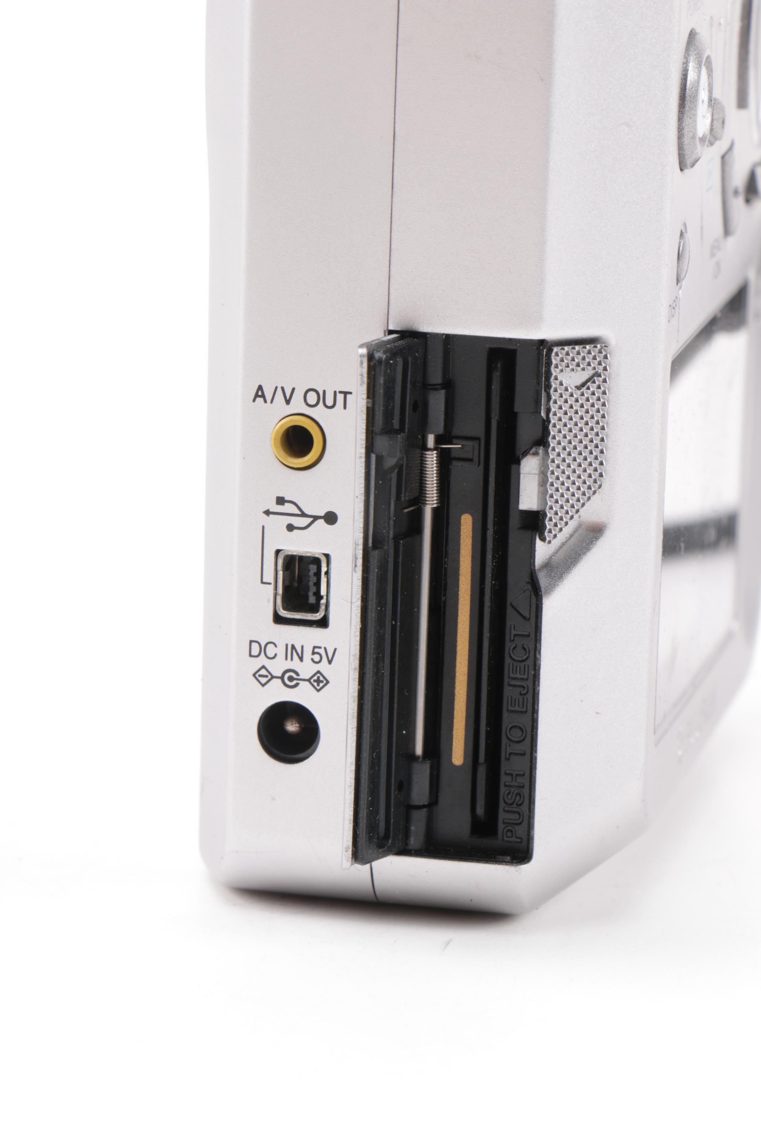 Fujifilm FinePix 6800Z Digital Camera