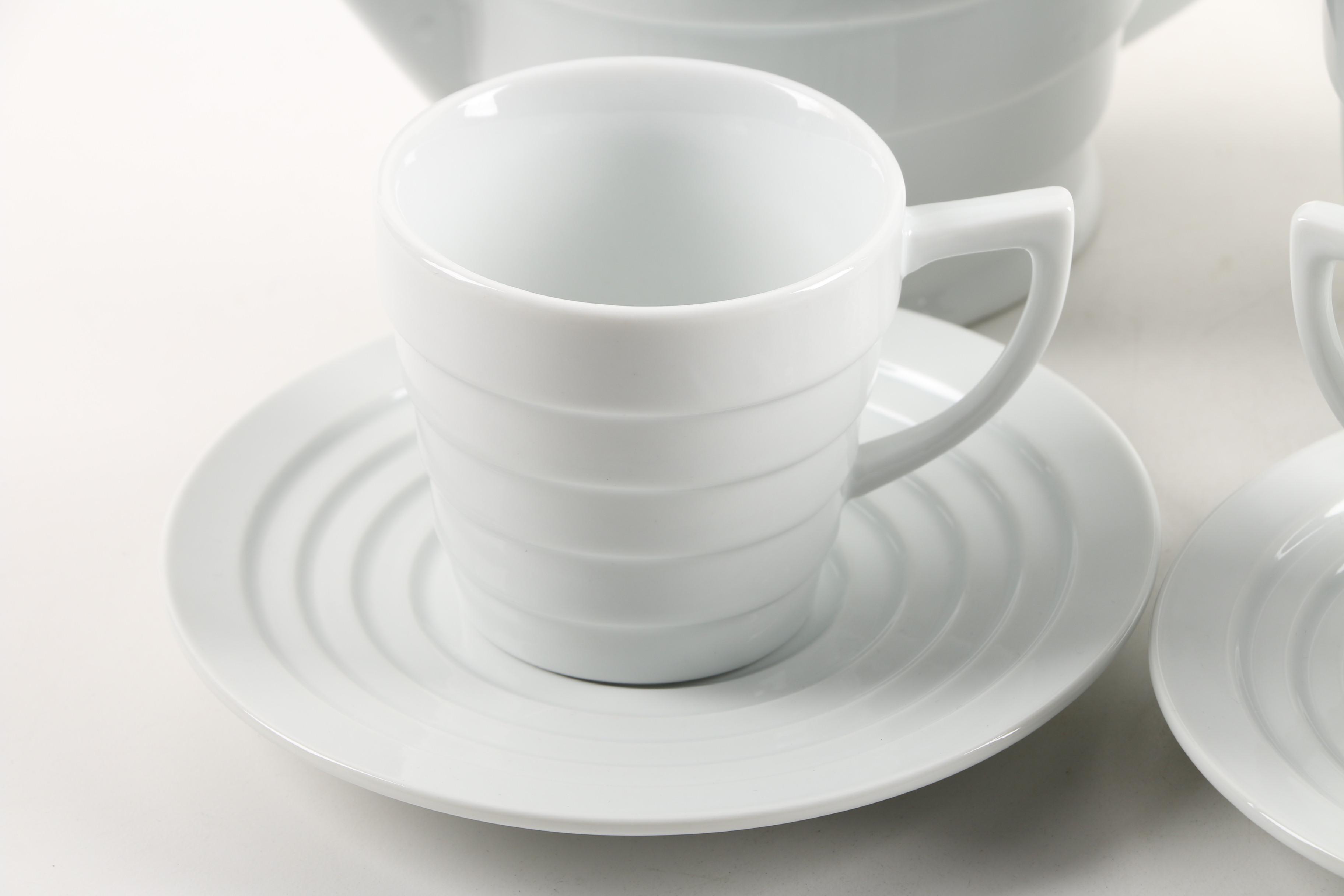 Henriksen Imports "Guggenheim" Tableware from the Frank Lloyd Wright Collection