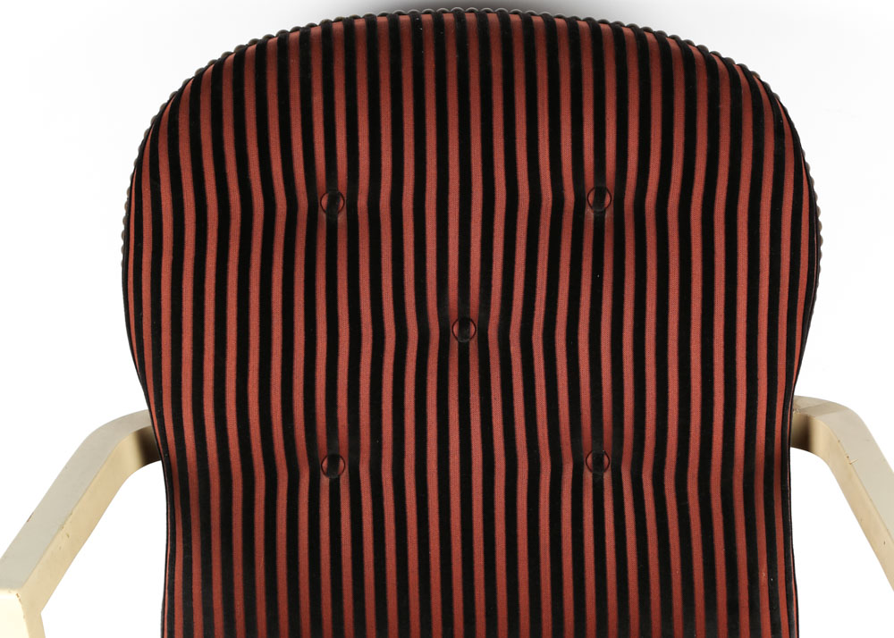 English Traditional Arm Chair