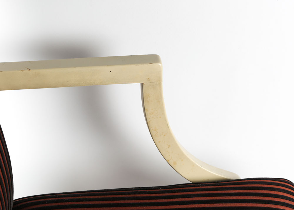 English Traditional Arm Chair