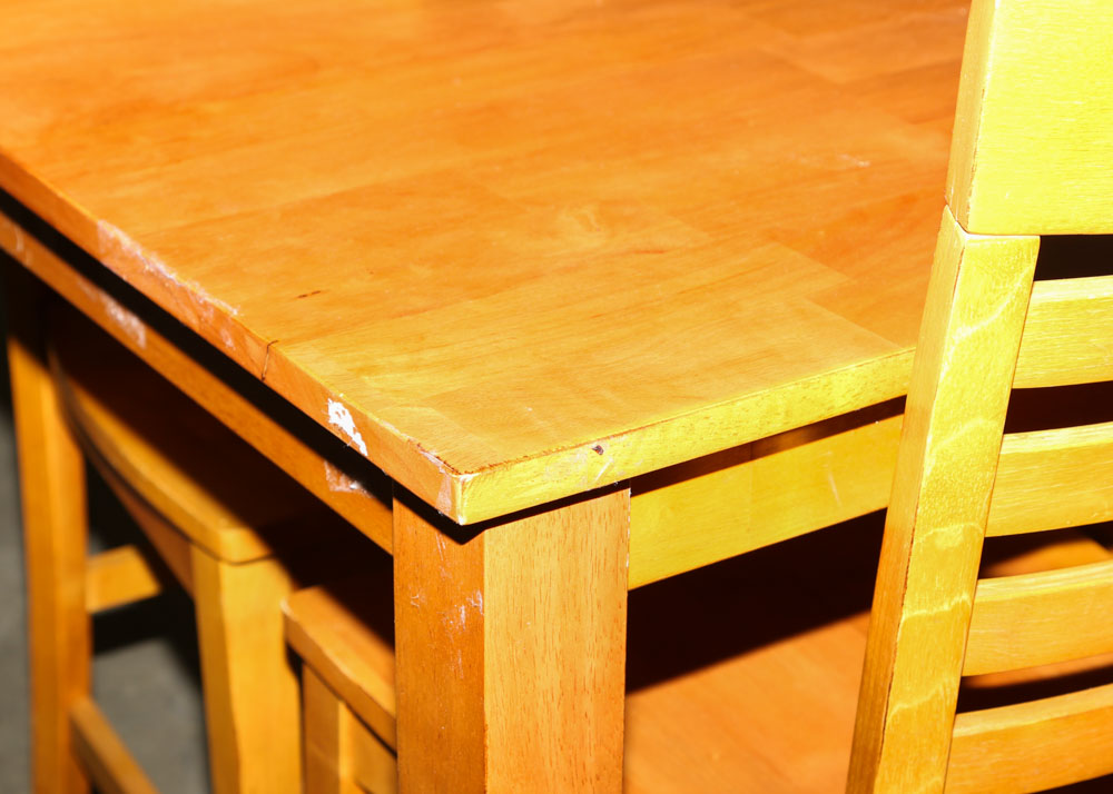 Contemporary Pub Style Table and Chairs