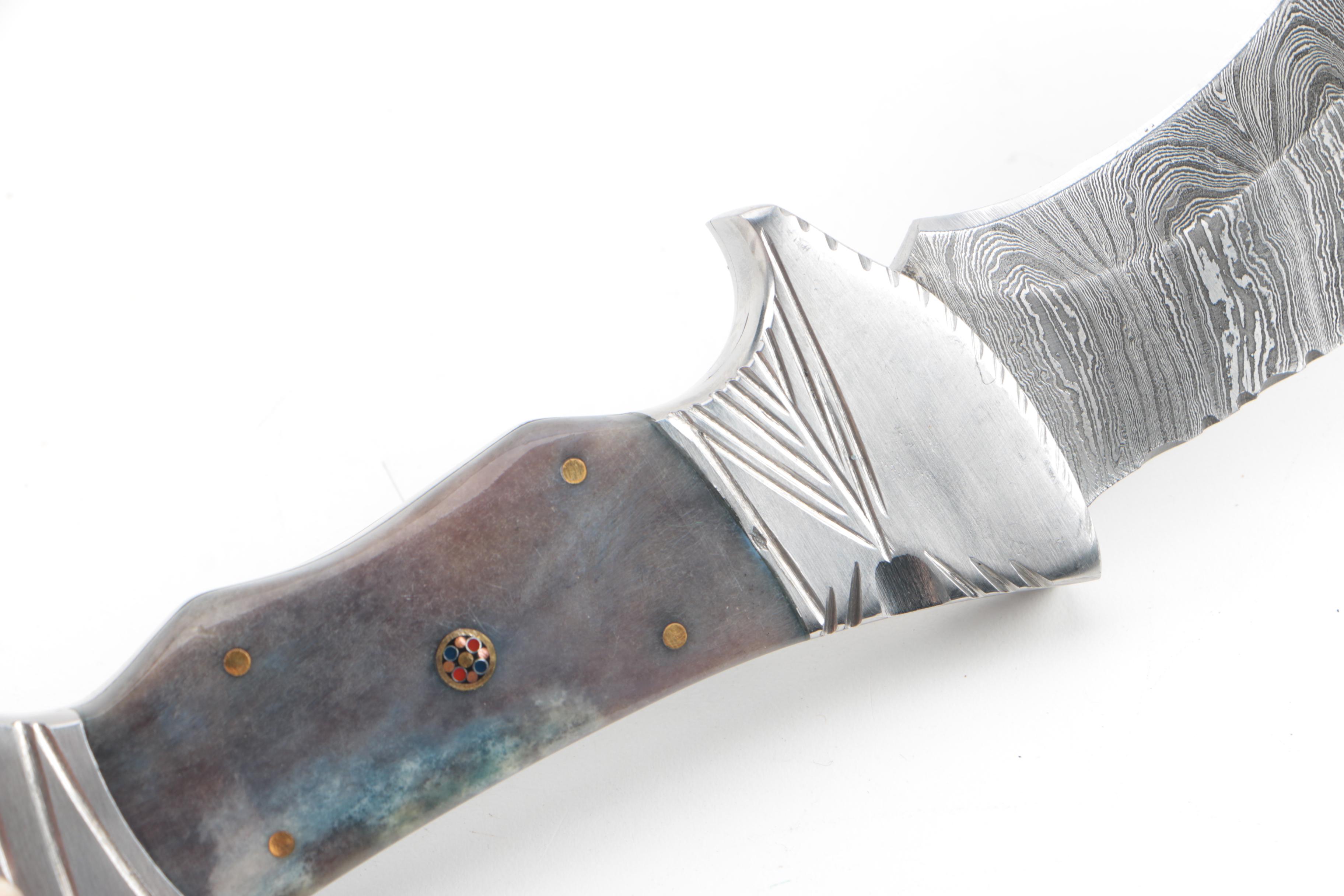 Damascus Steel Hunting Knives with Leather Sheaths Featuring Cutlery